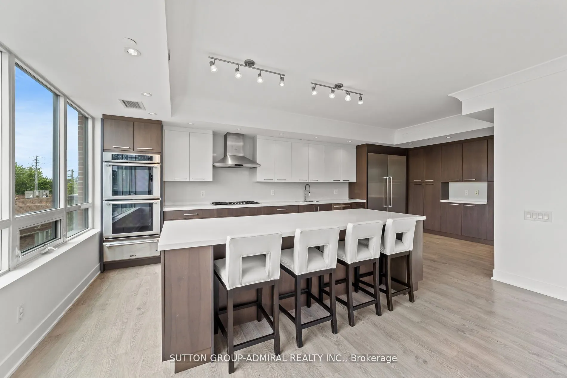 7608 Yonge Street, #514