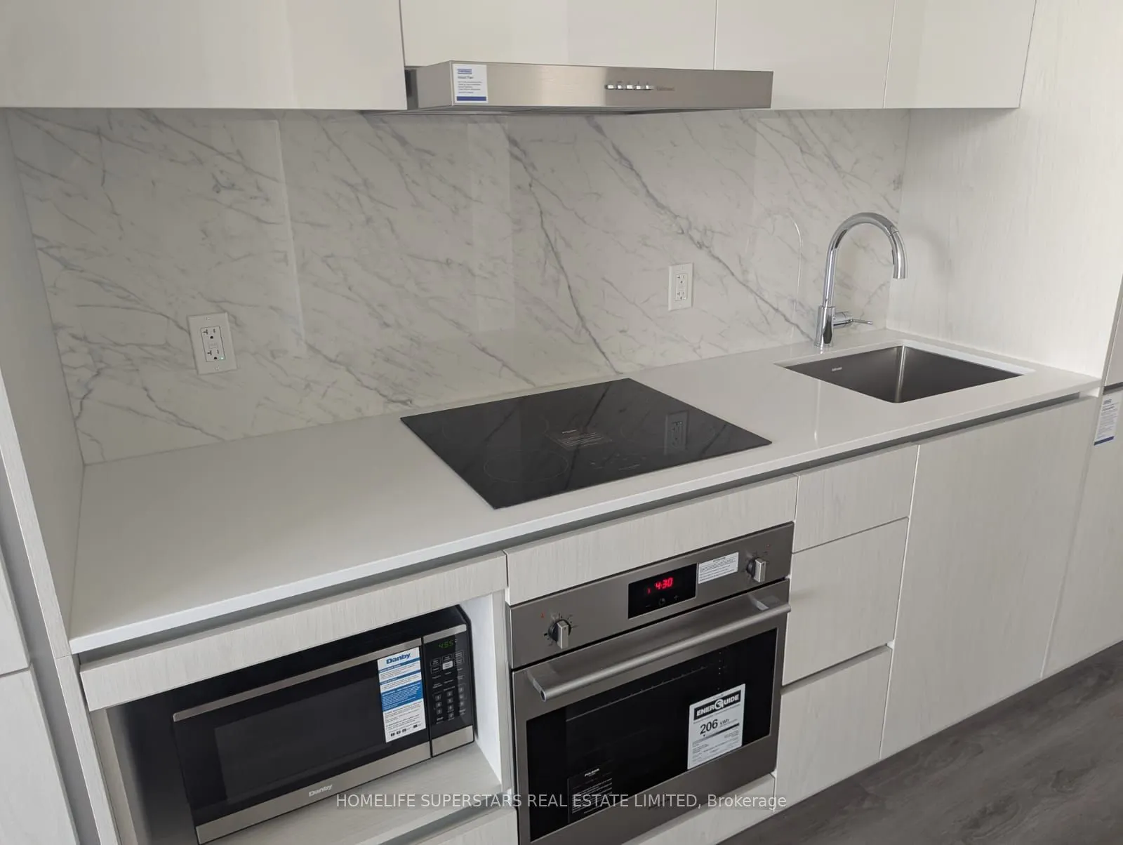28 Interchange Way, #708