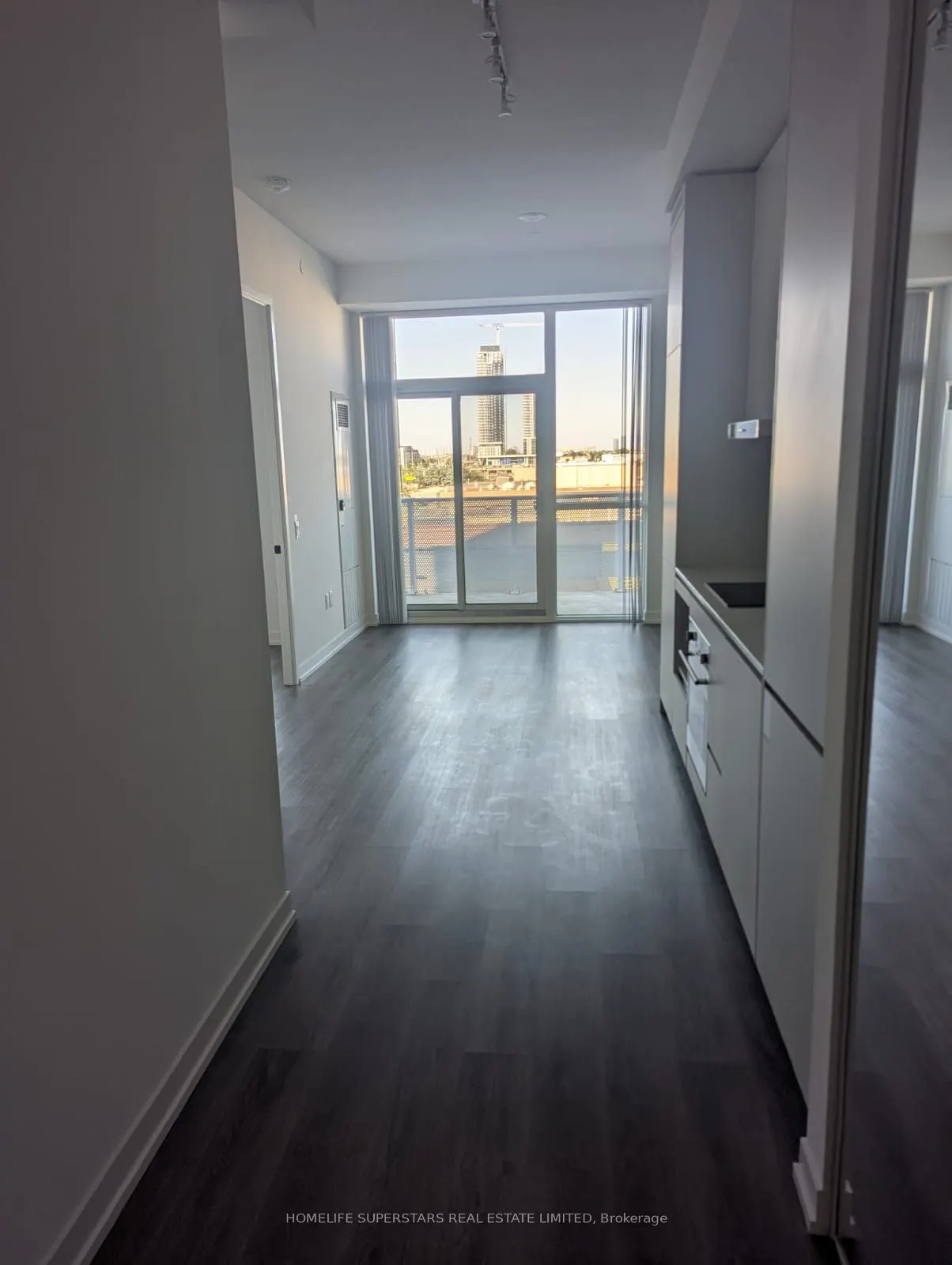 28 Interchange Way, #708