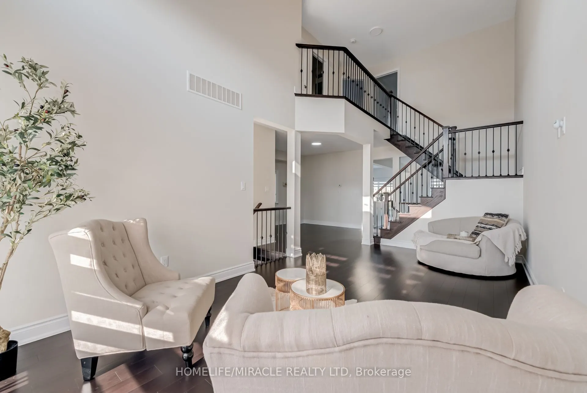 121 Kennedy Boulevard
