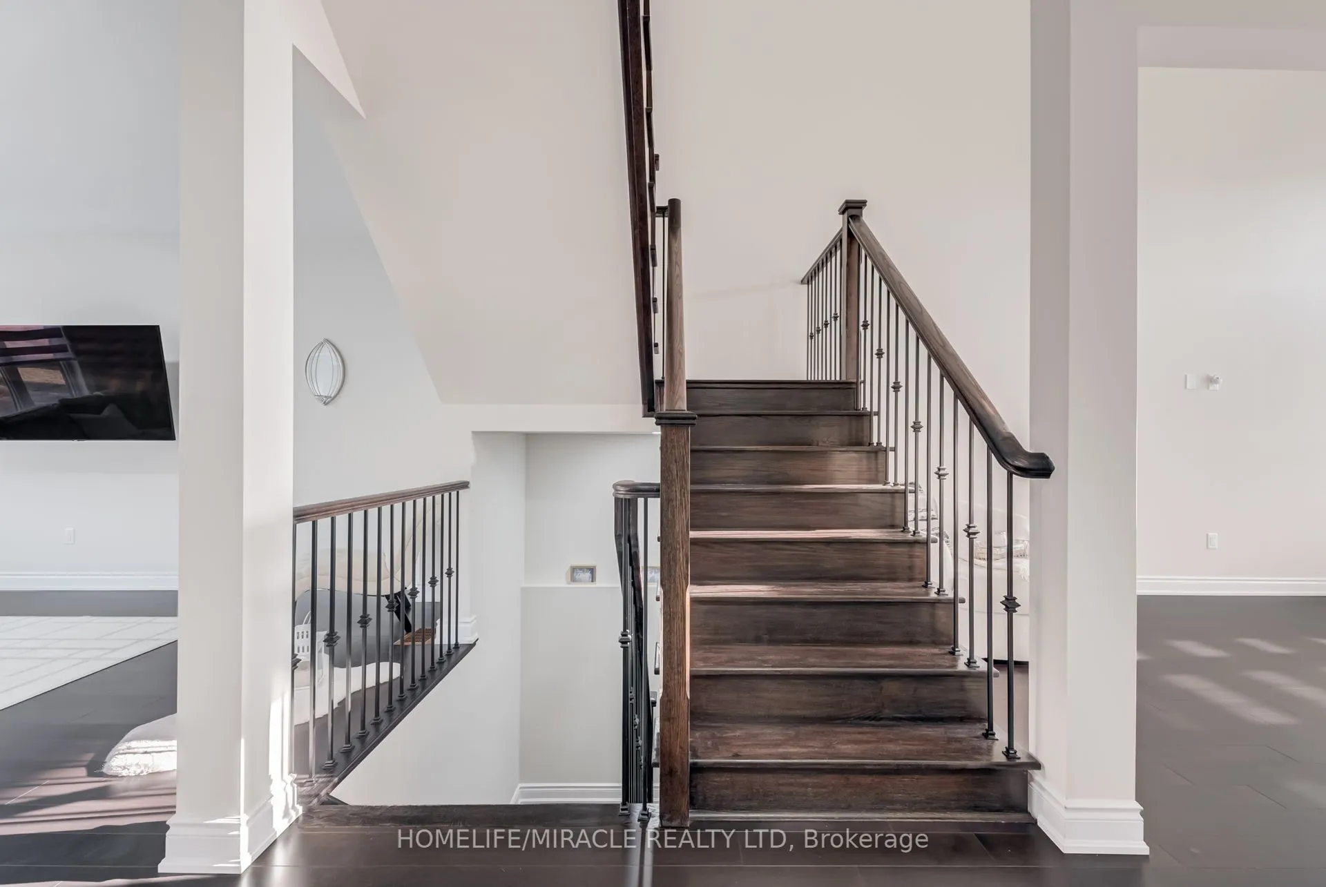 121 Kennedy Boulevard