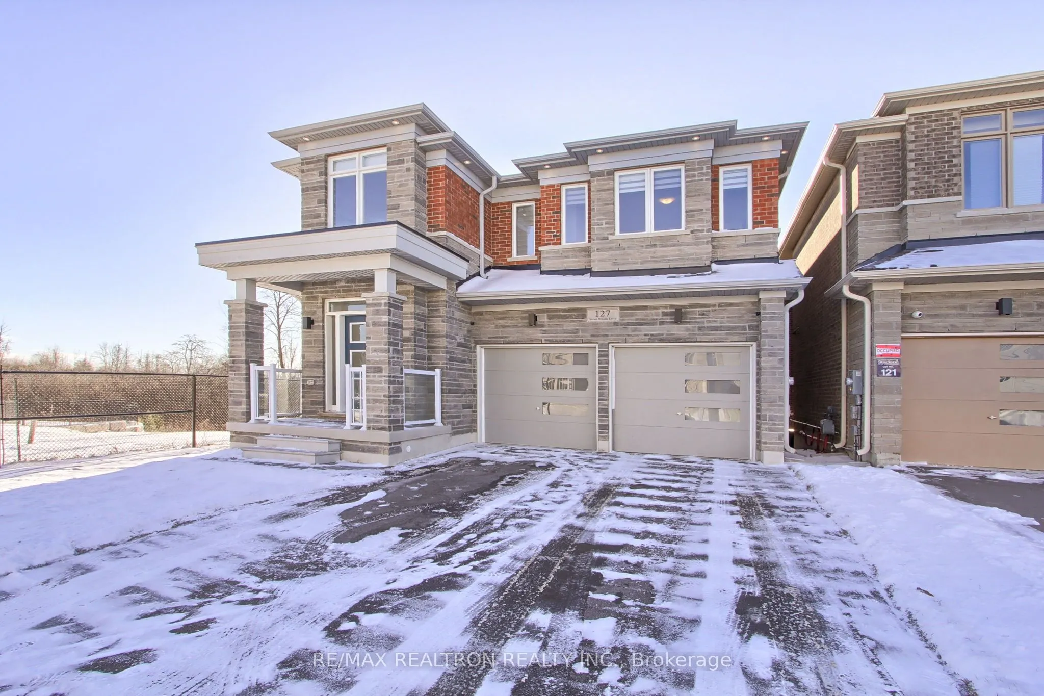 127 Steam Whistle Drive N