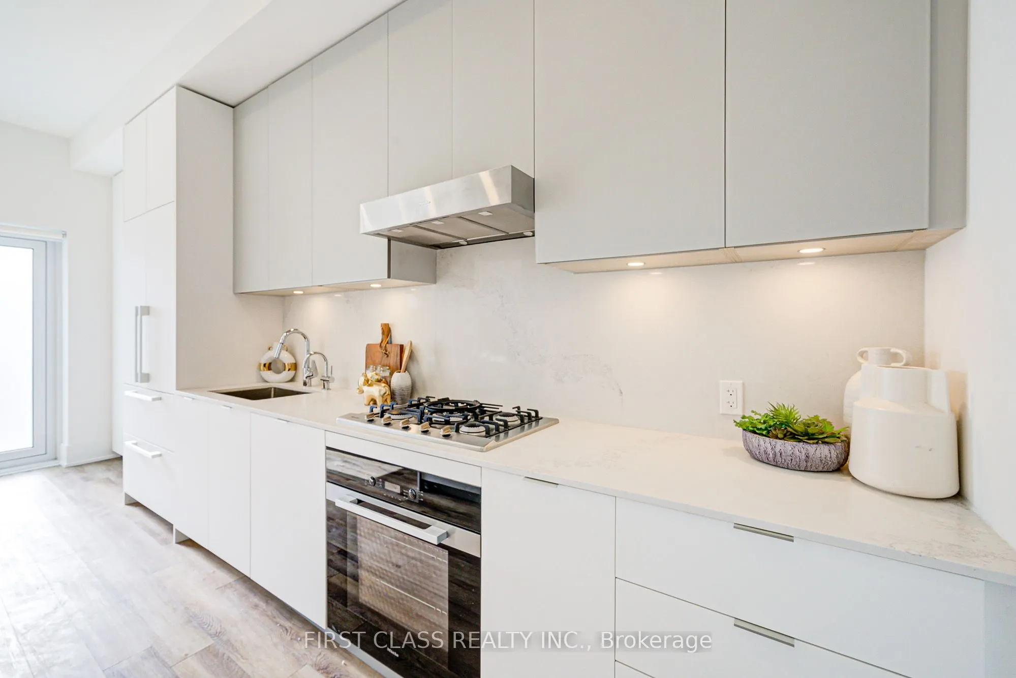 8 Cedarland Drive, #123W