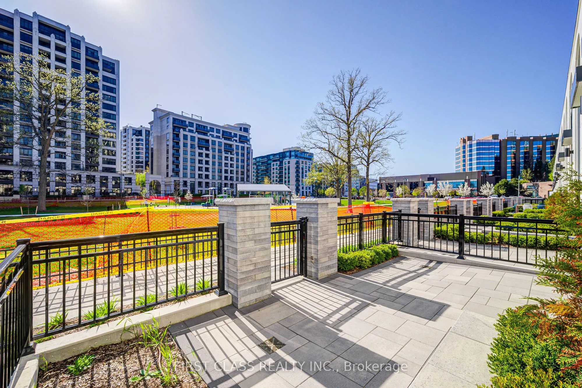 8 Cedarland Drive, #123W