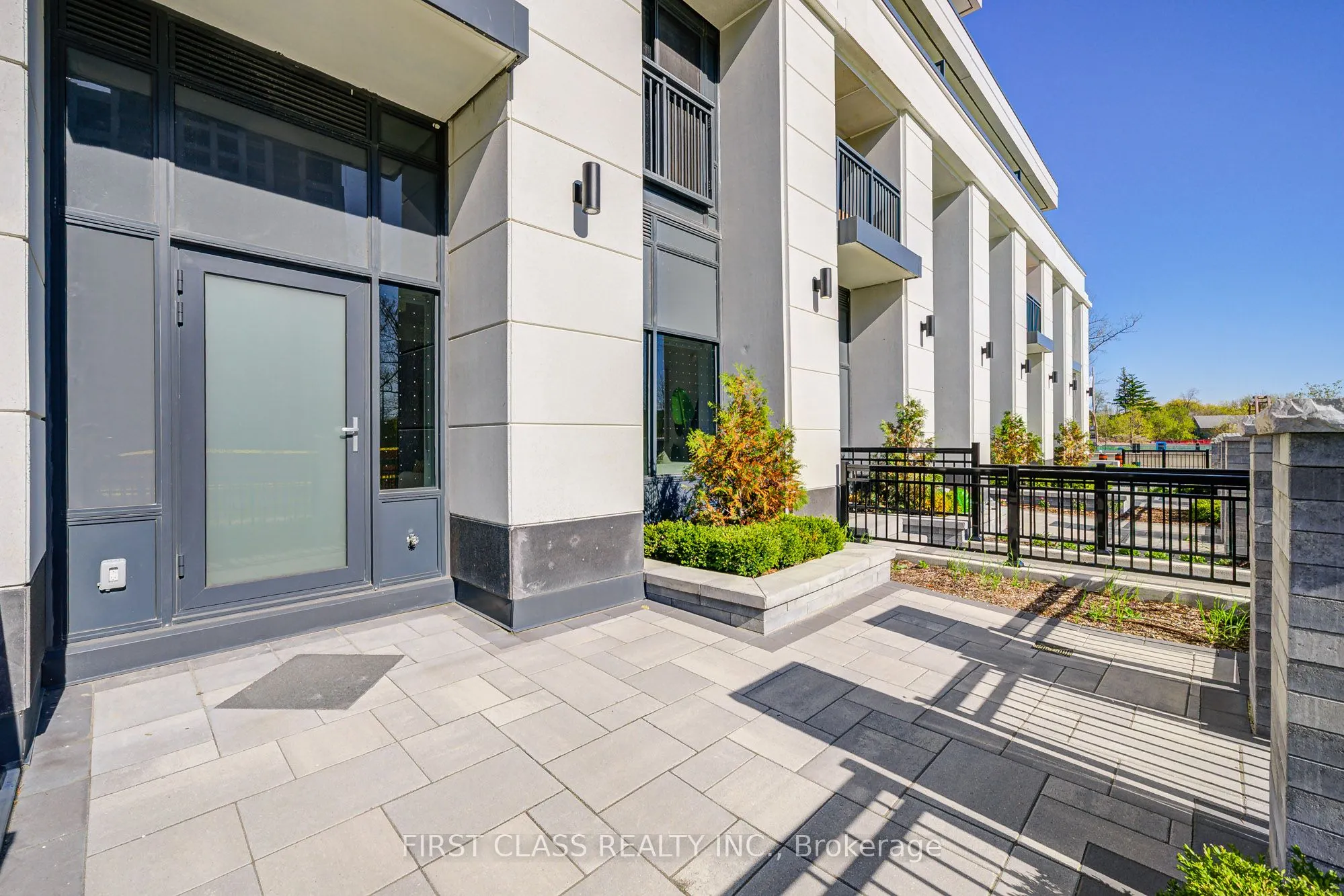8 Cedarland Drive, #123W