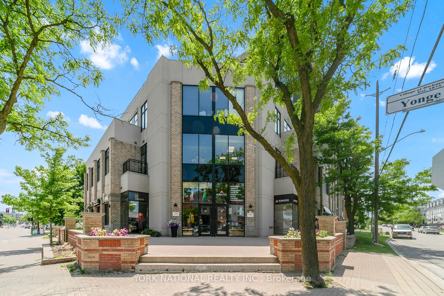 10376 Yonge Street, #204-206