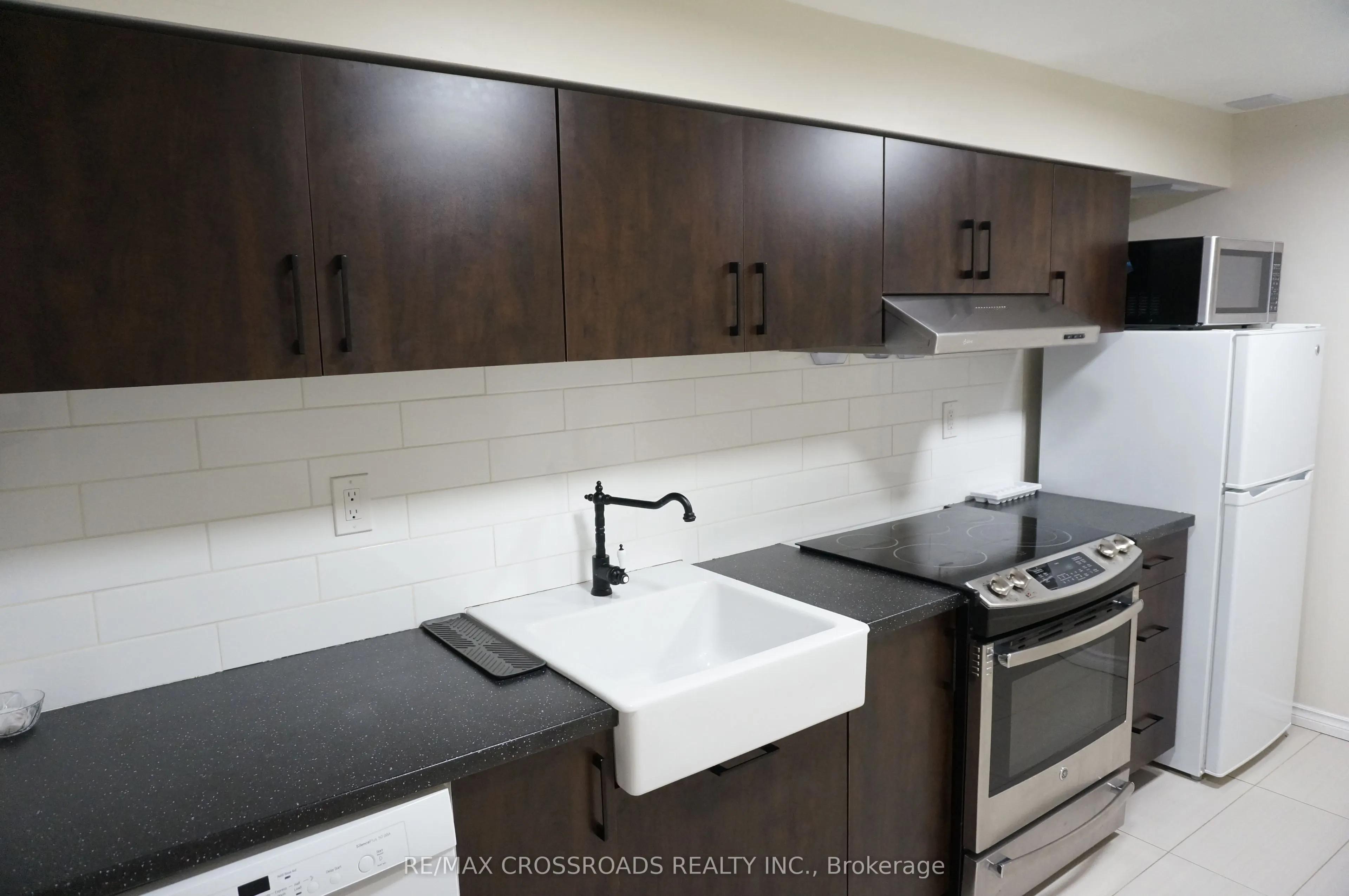 2 Wedgewood Place