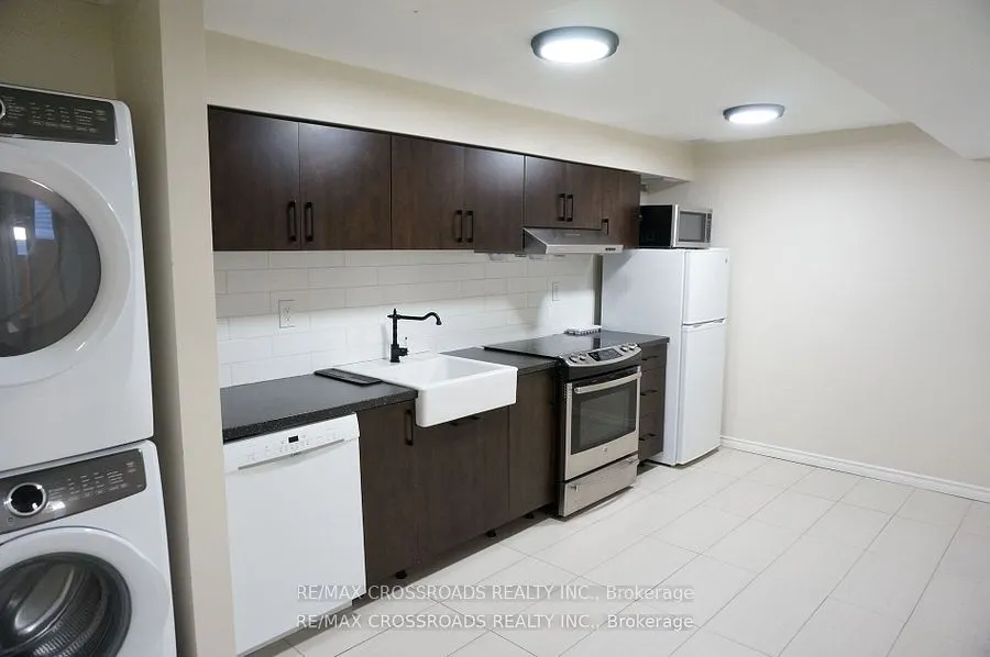 2 Wedgewood Place