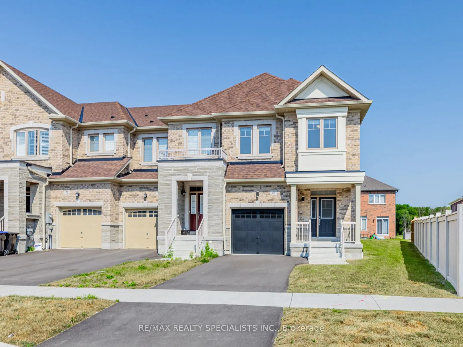 68 Ferragine Crescent