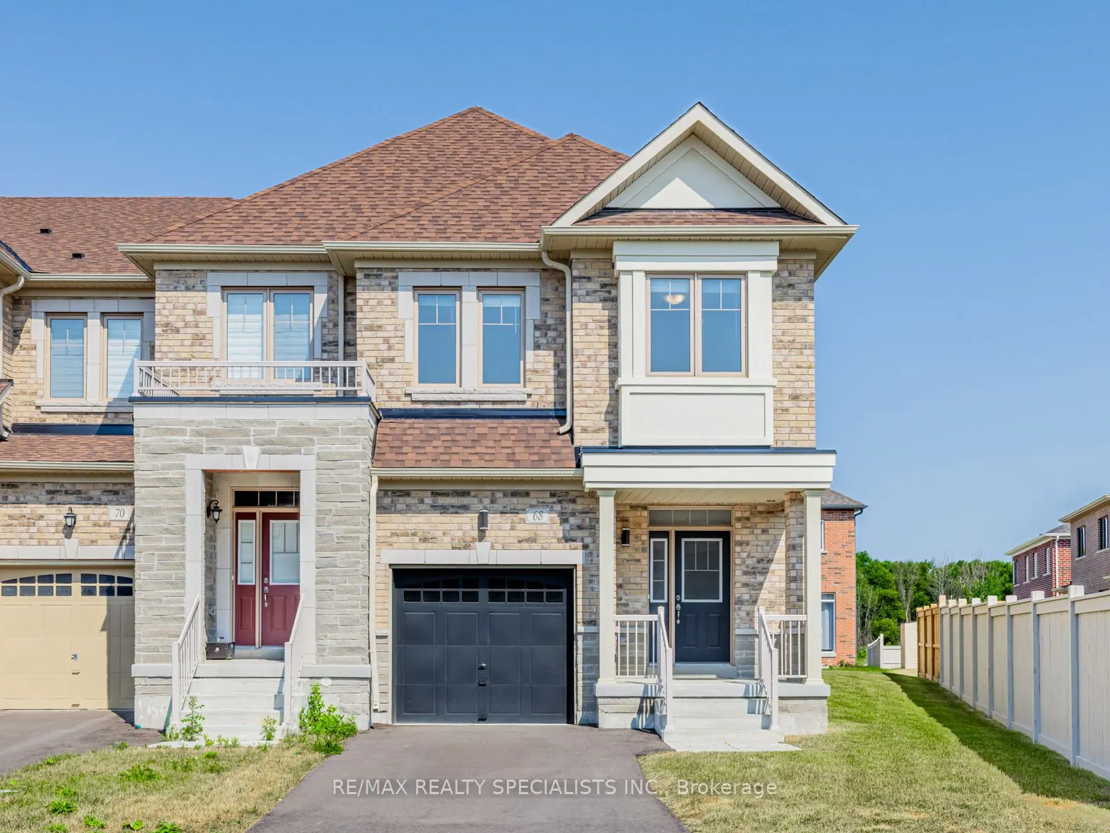 68 Ferragine Crescent