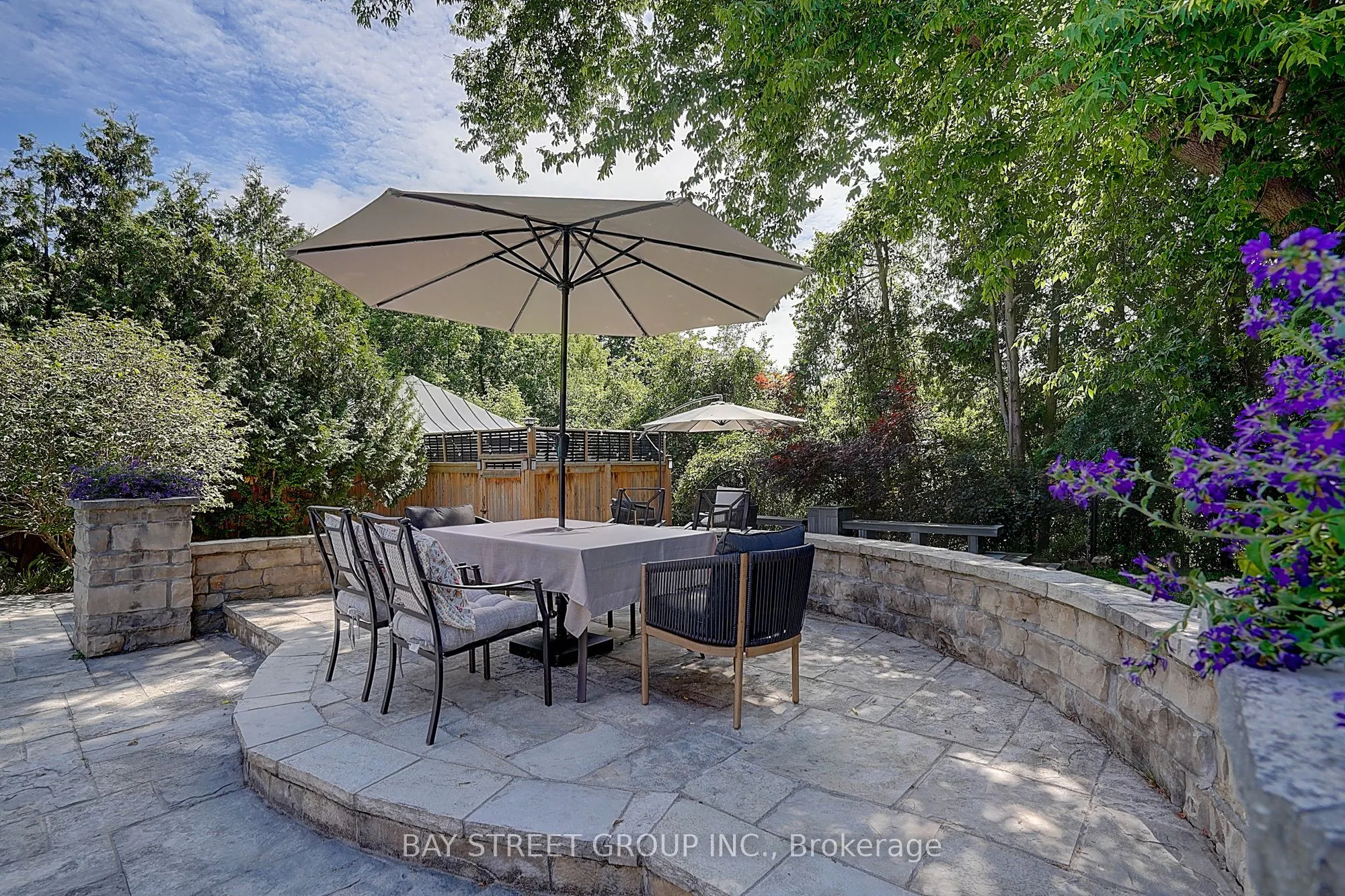 29 Pebblelane Court