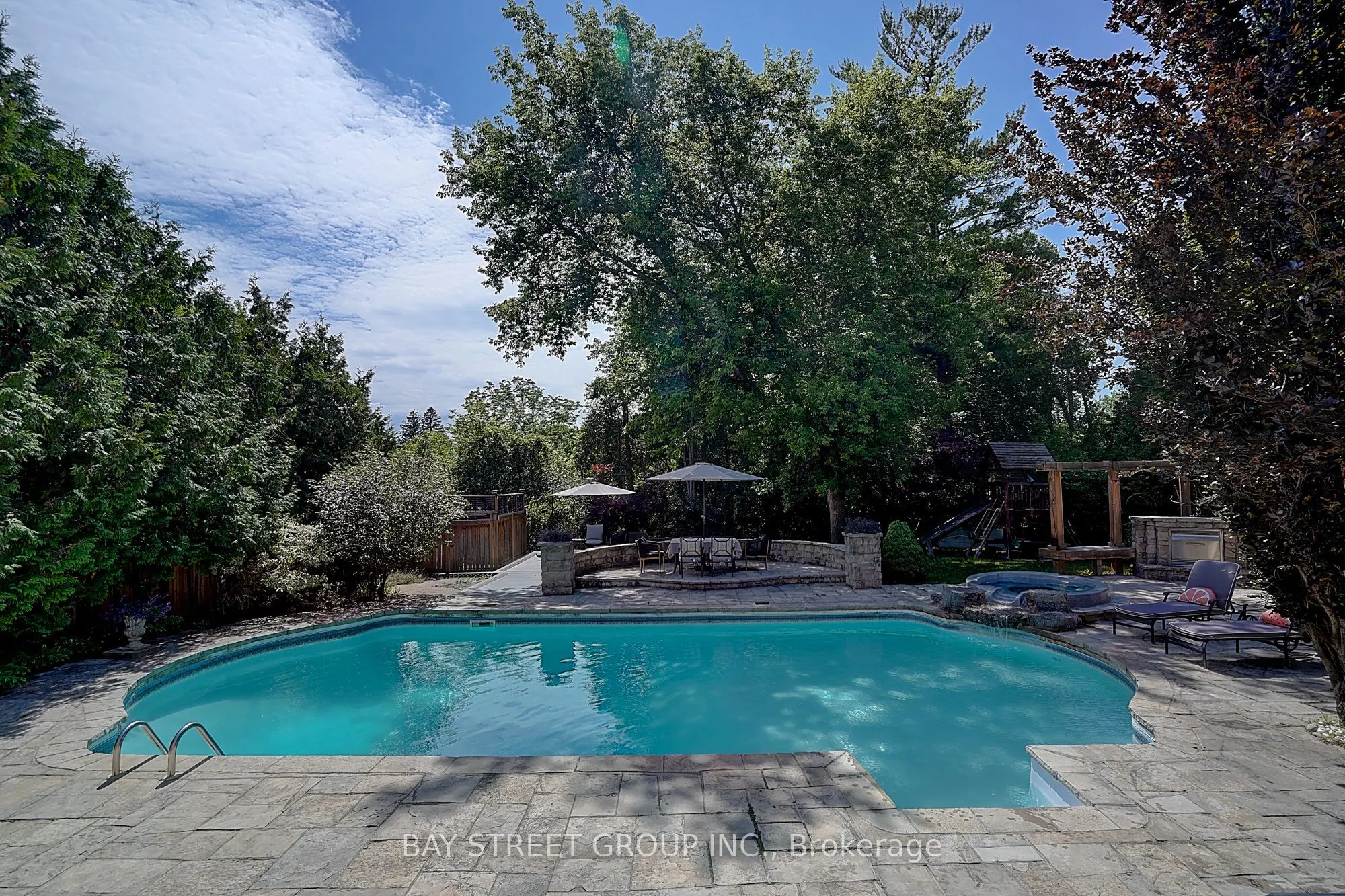 29 Pebblelane Court