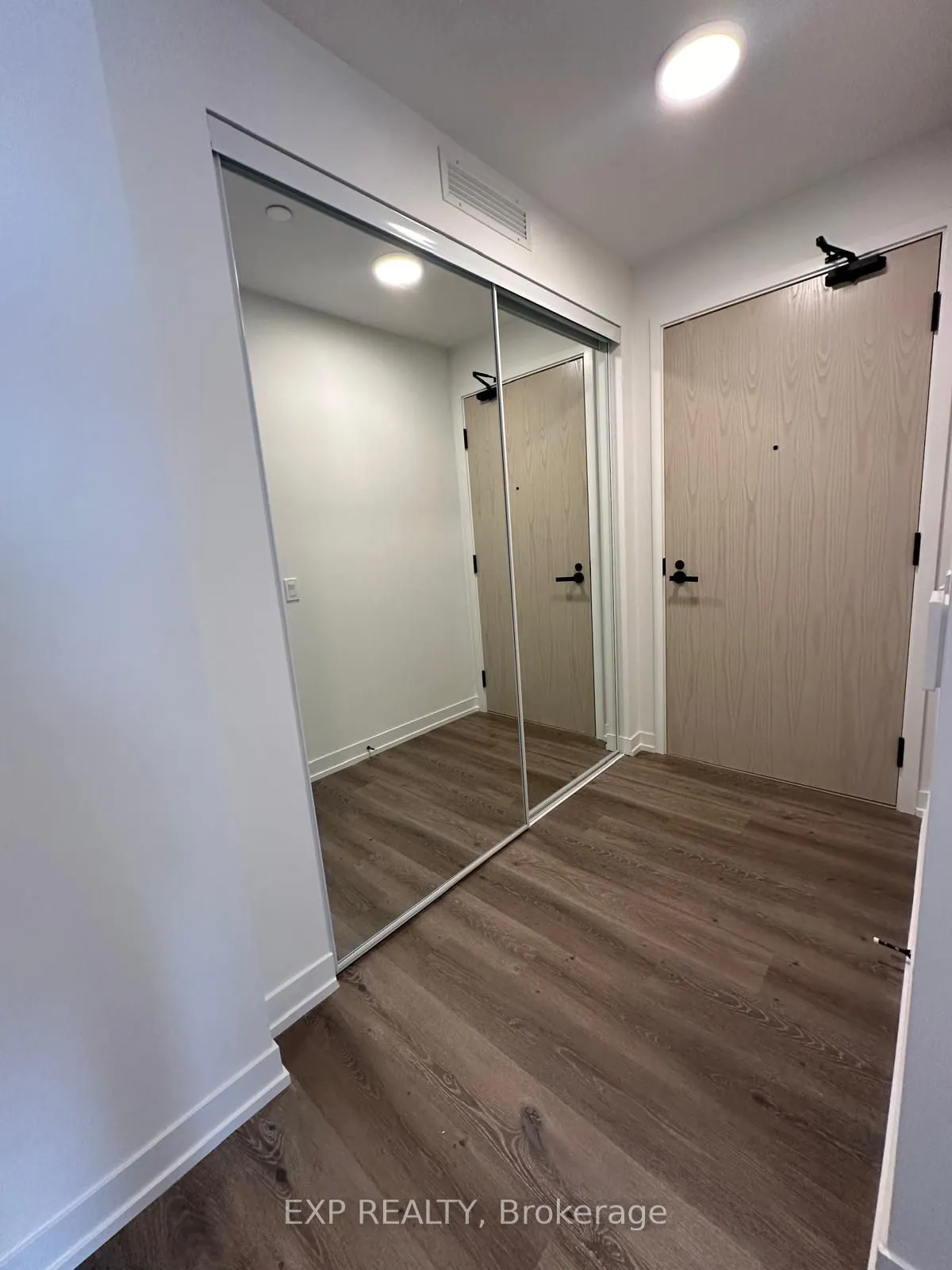225 Commerce Street, #4502