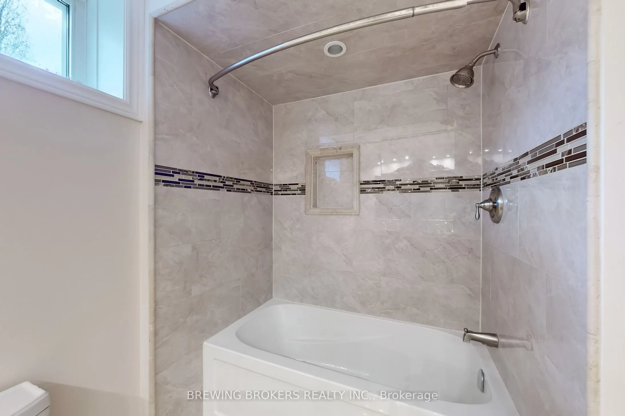 28A Westwood Lane