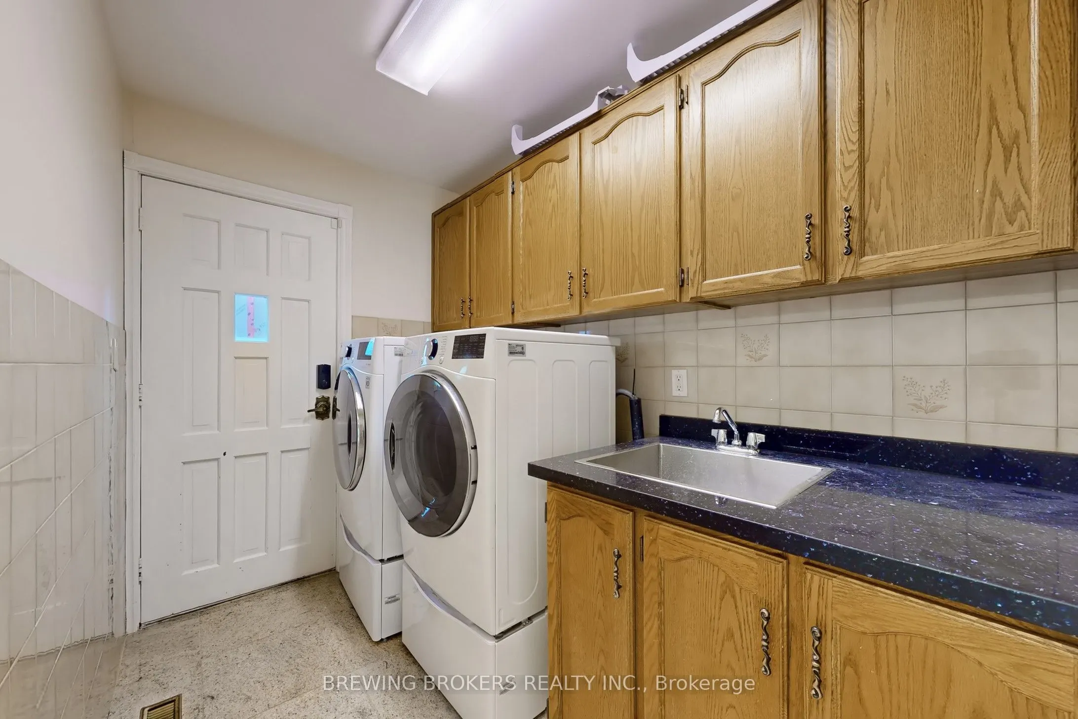28A Westwood Lane
