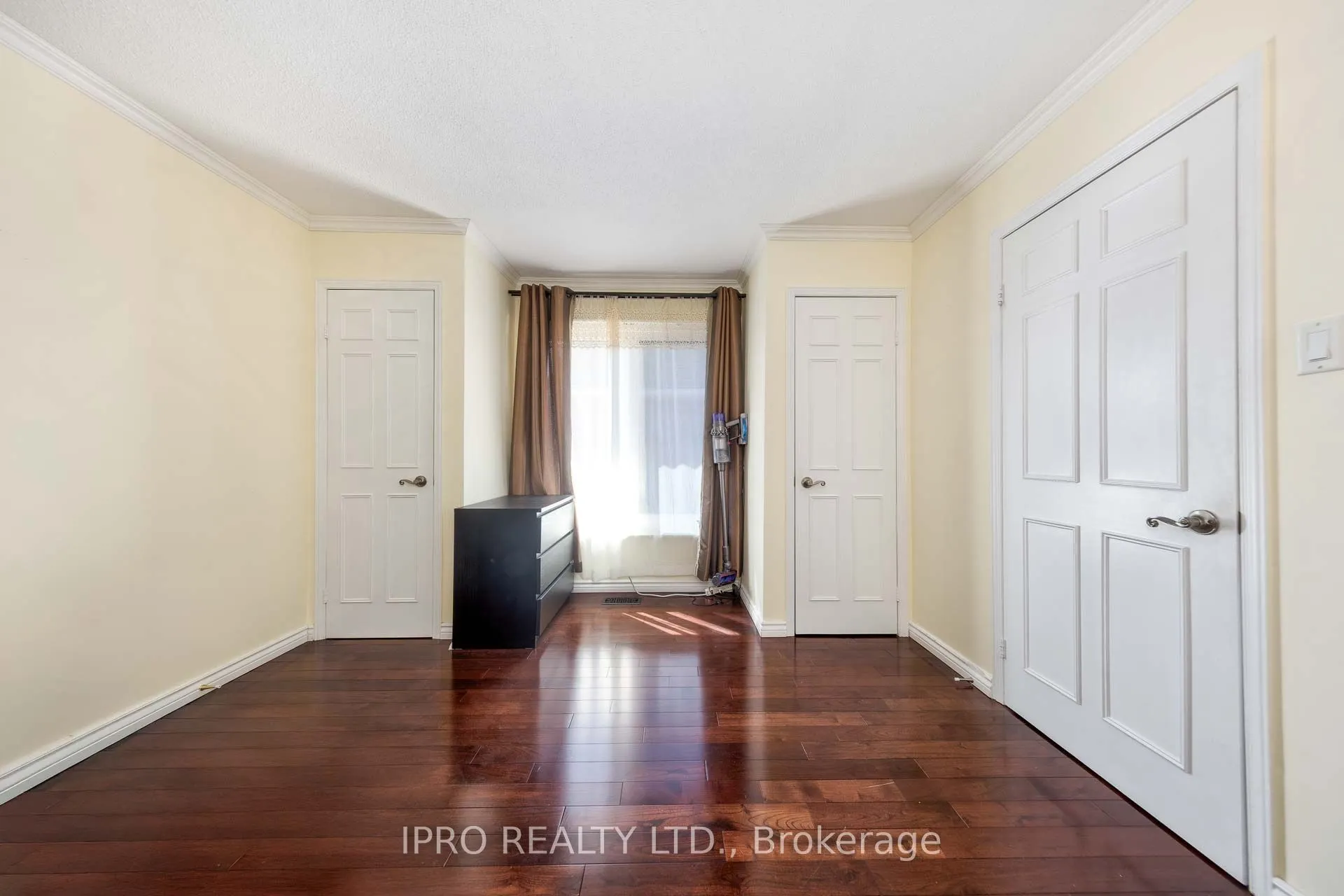 92 Rosebury Lane