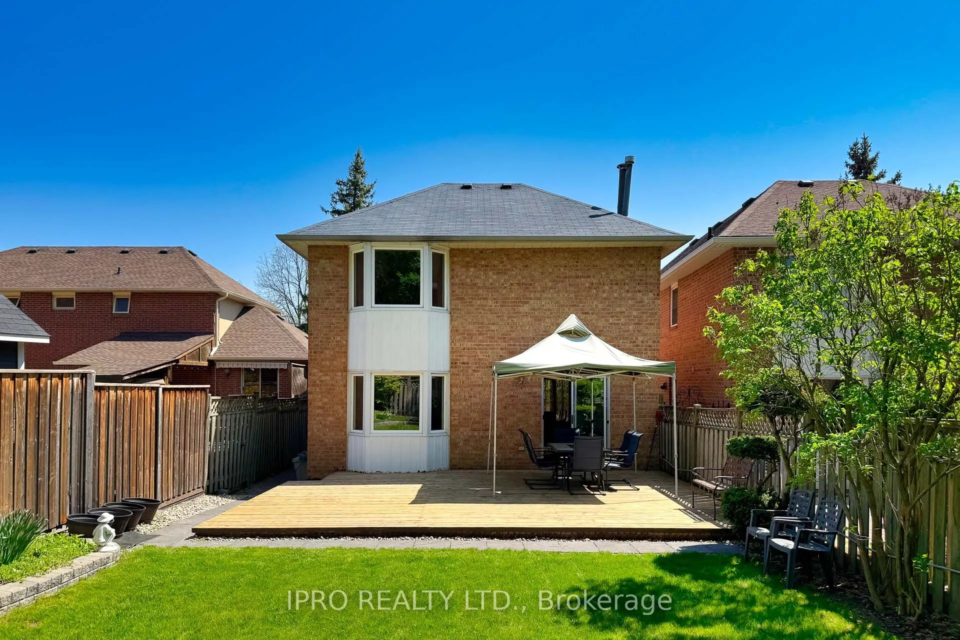 92 Rosebury Lane