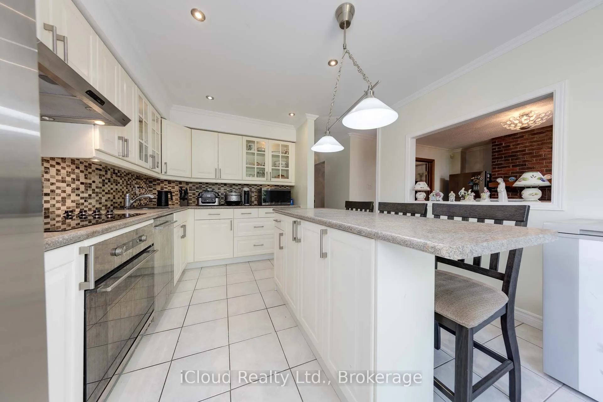 92 Rosebury Lane