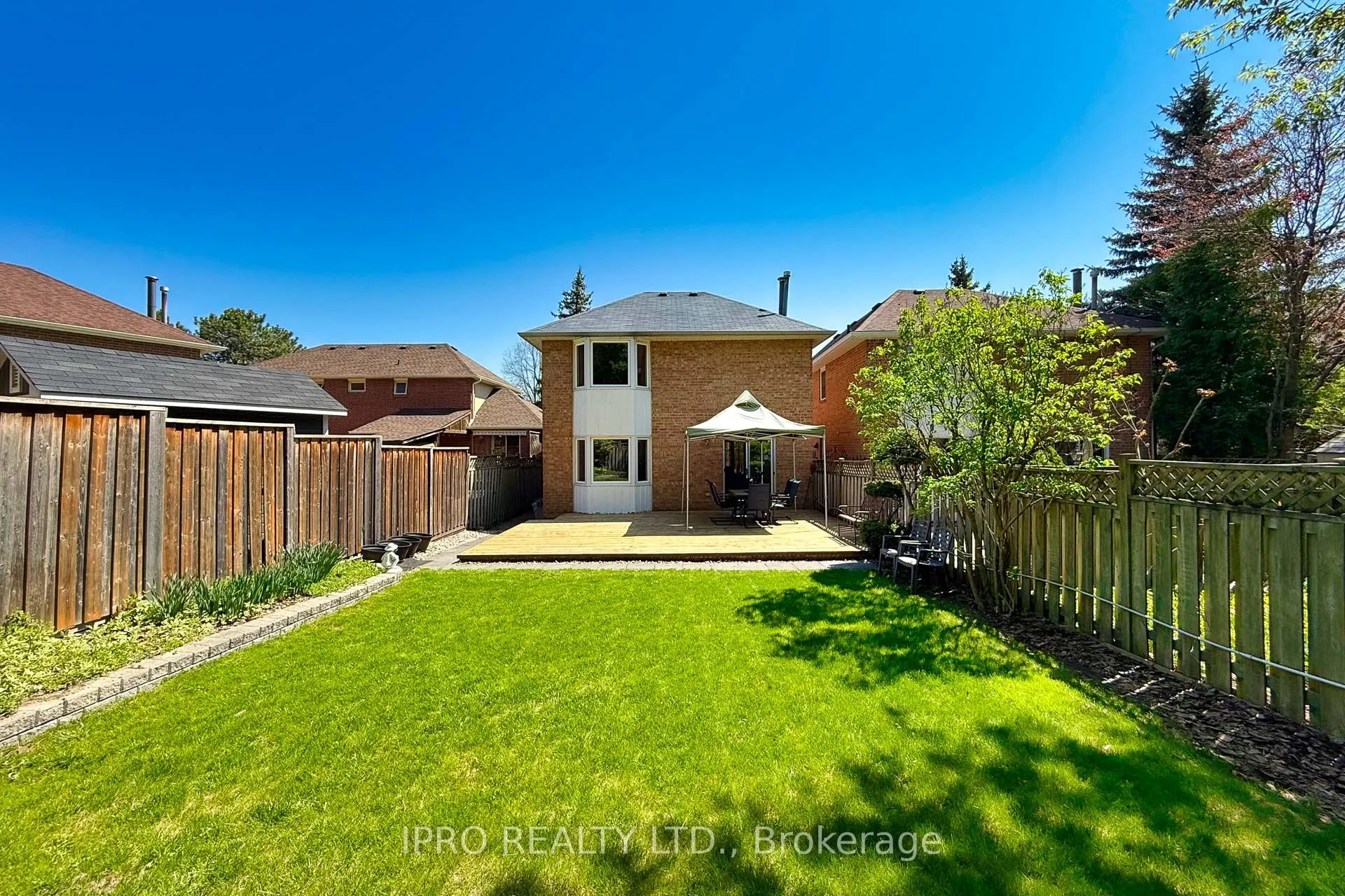 92 Rosebury Lane