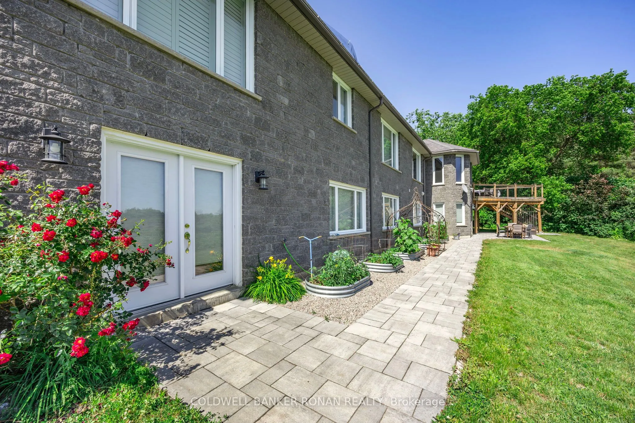 7765 5  Sideroad