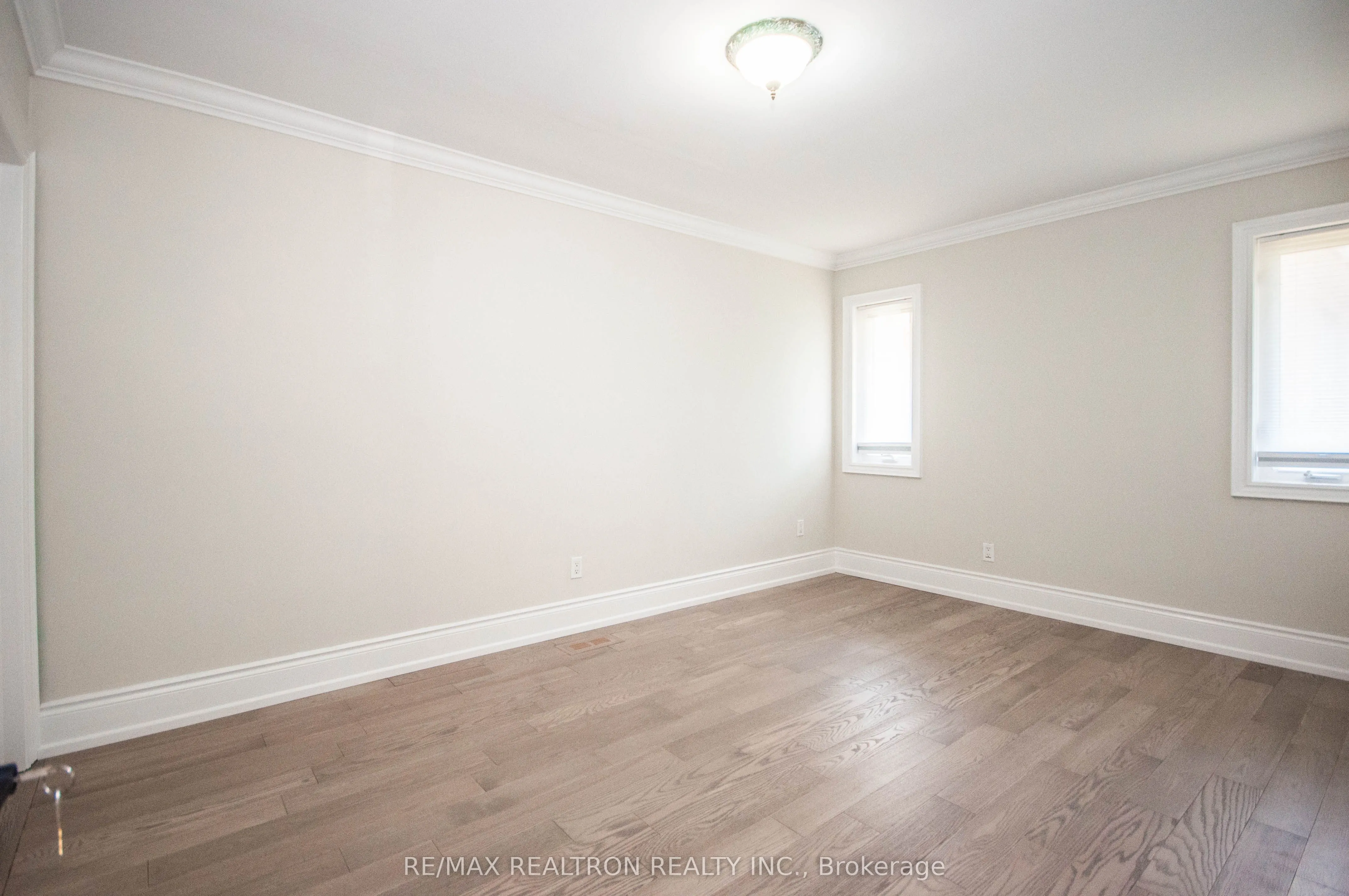 85 Lee Avenue