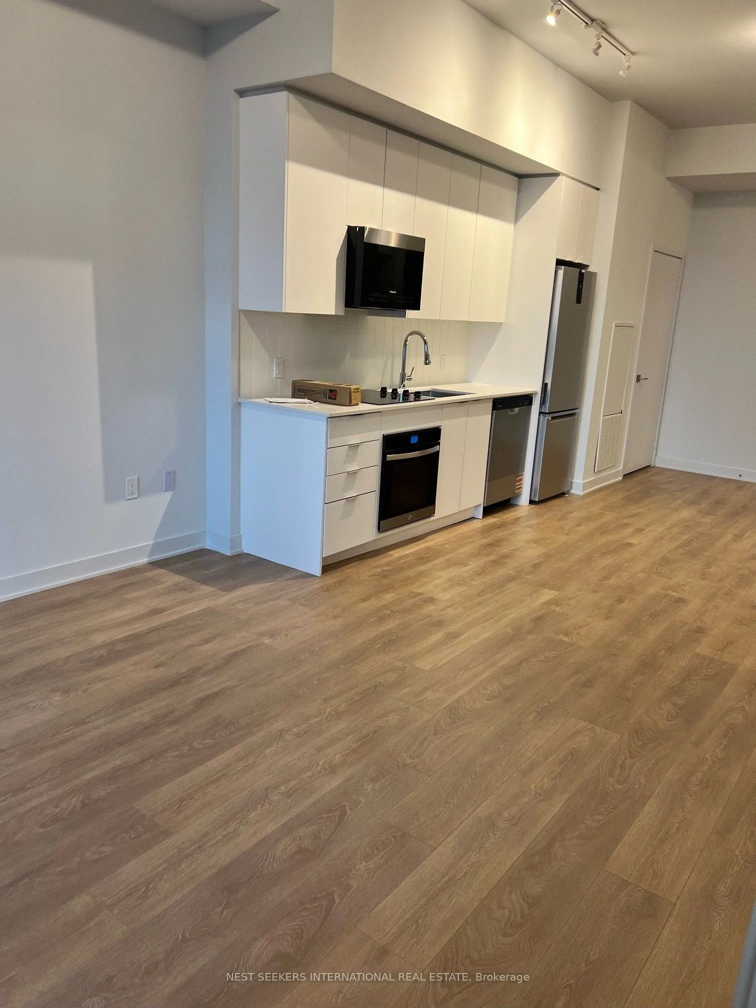 2920 Highway 7, #1904