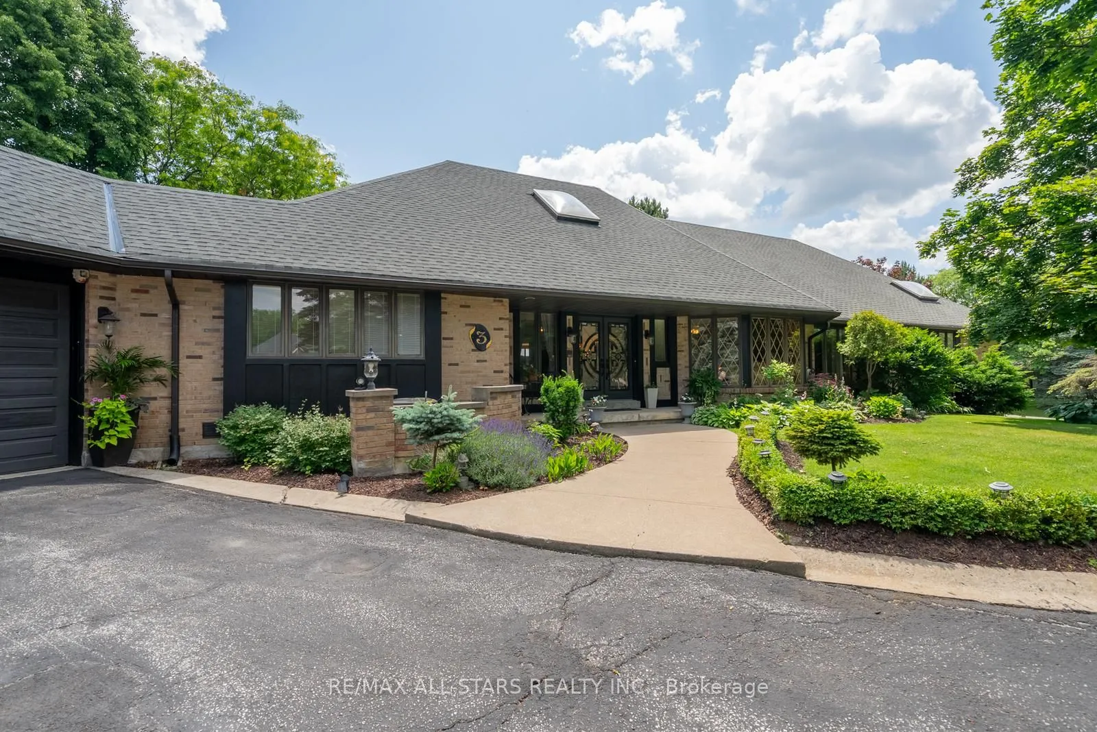 3 Marilyn Avenue