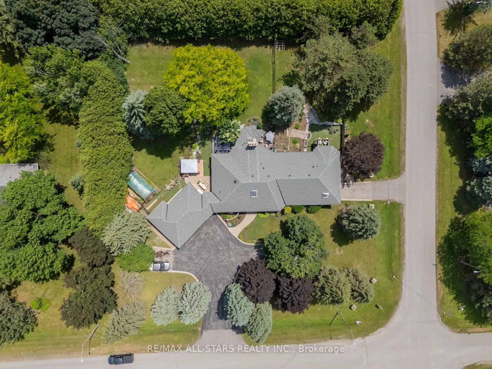 3 Marilyn Avenue