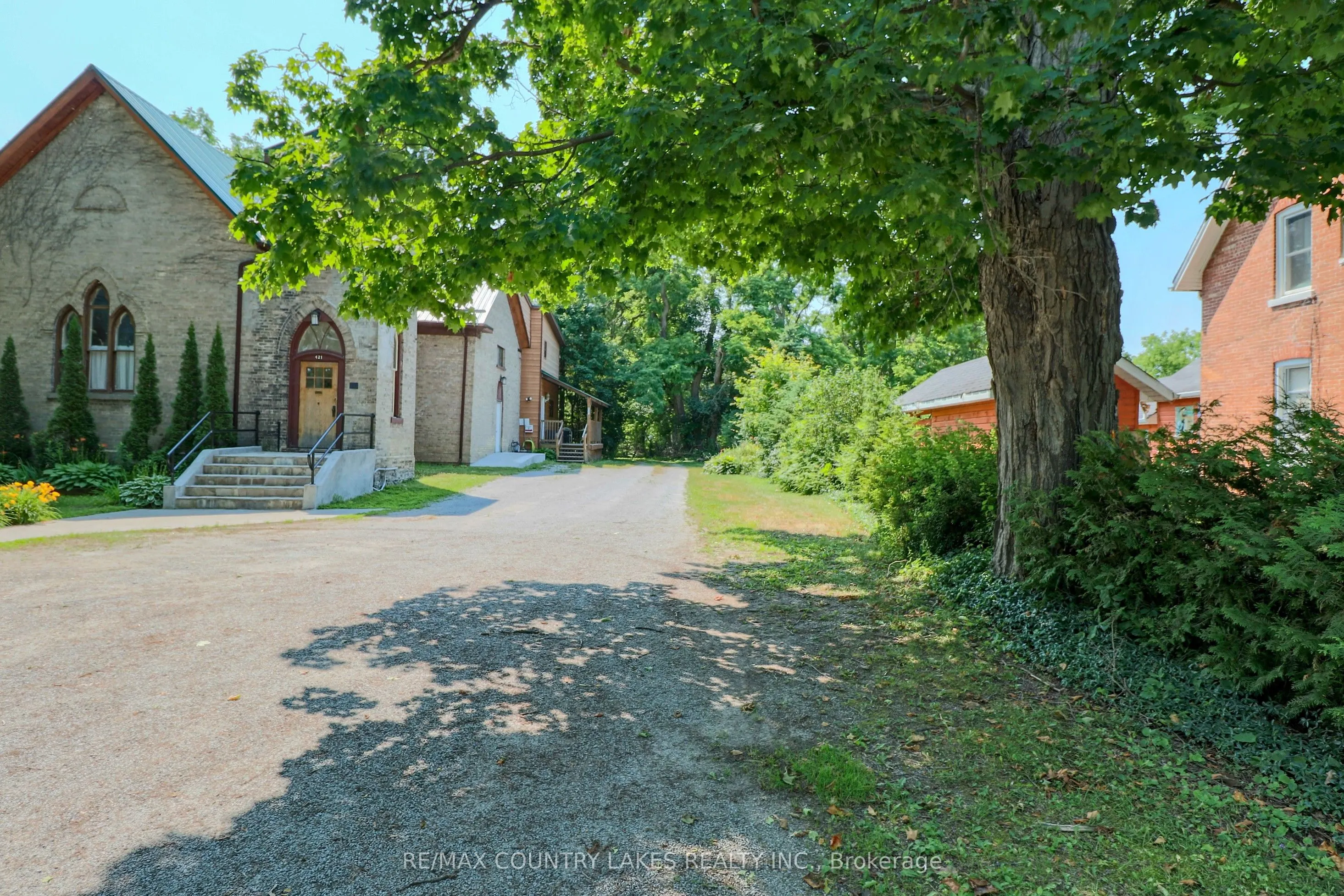 413 Main Street