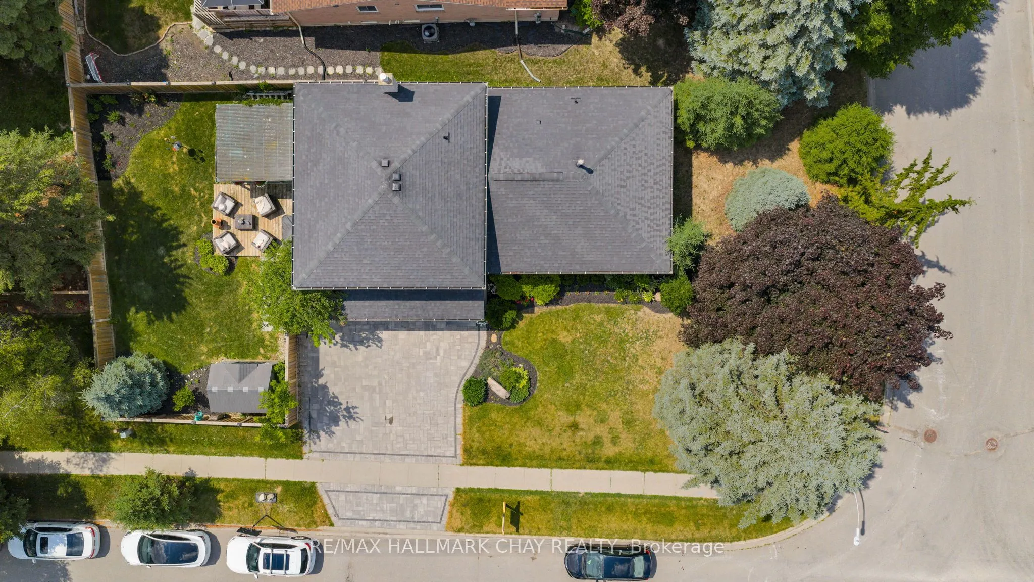 2 Willis Drive