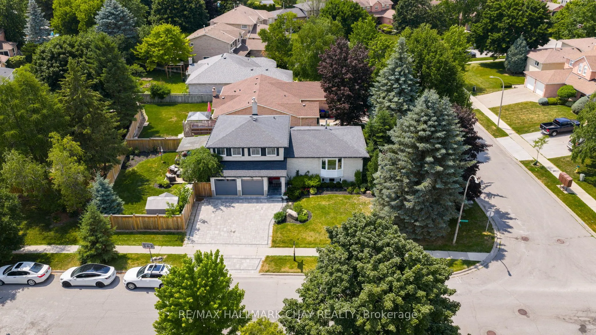 2 Willis Drive