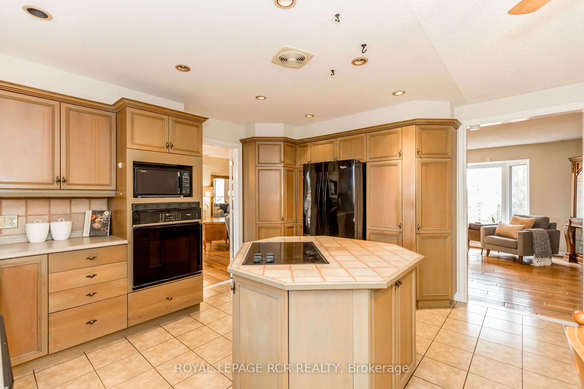 2100 Davis Drive W