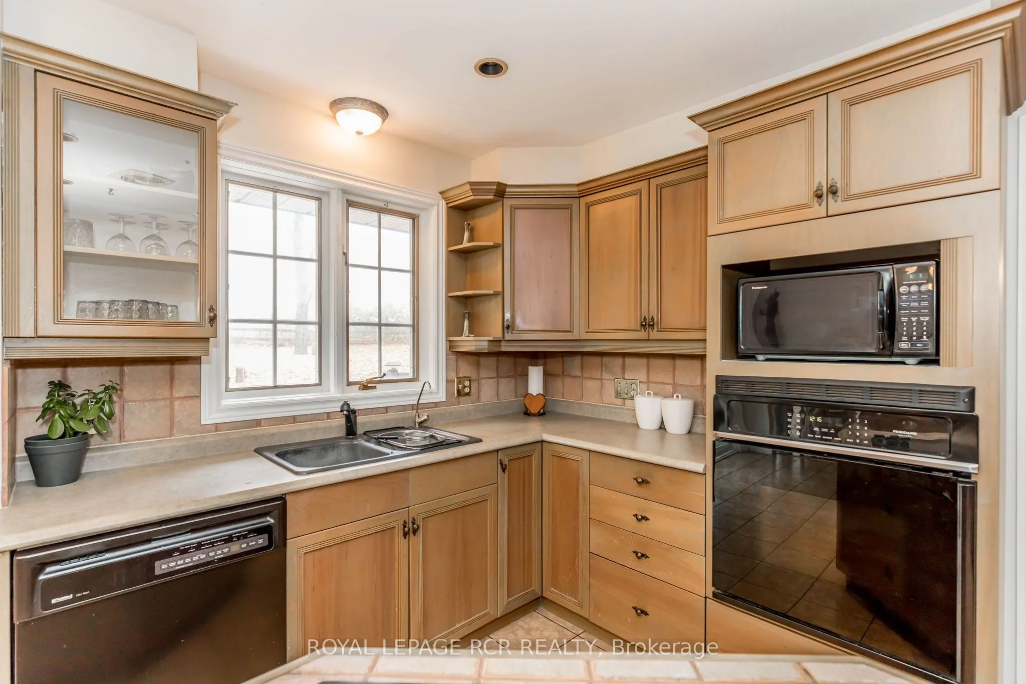 2100 Davis Drive W