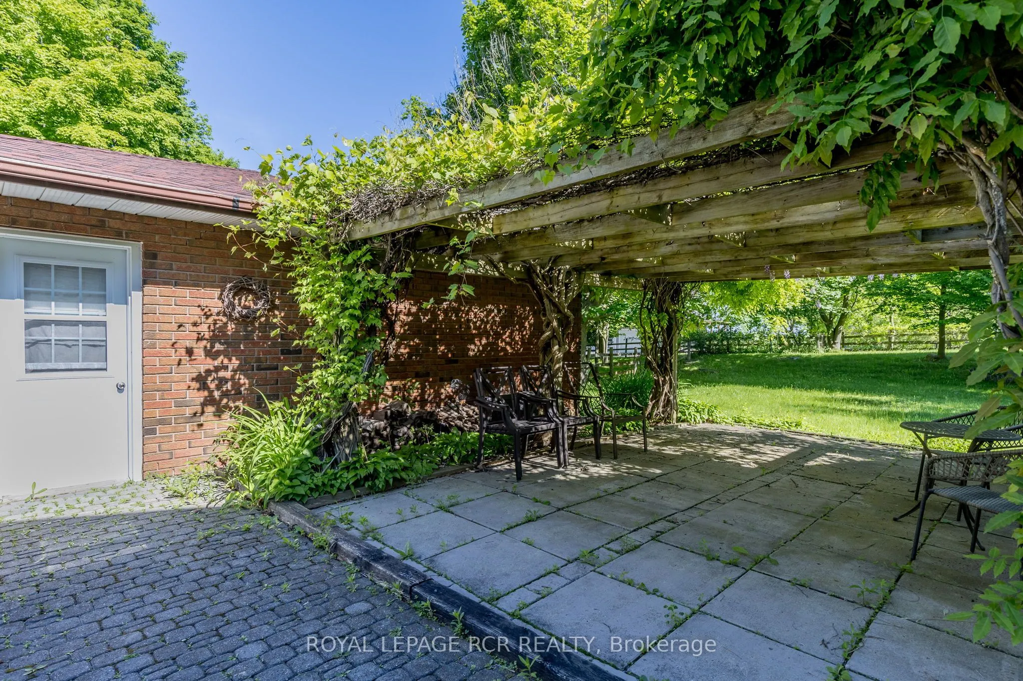 2100 Davis Drive W