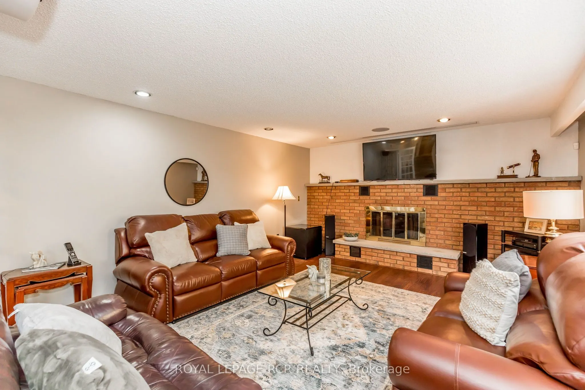 2100 Davis Drive W