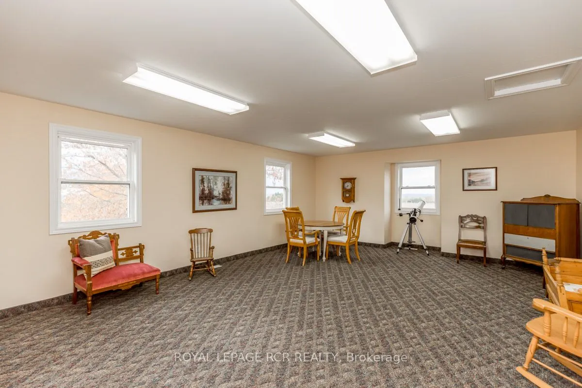 2100 Davis Drive W