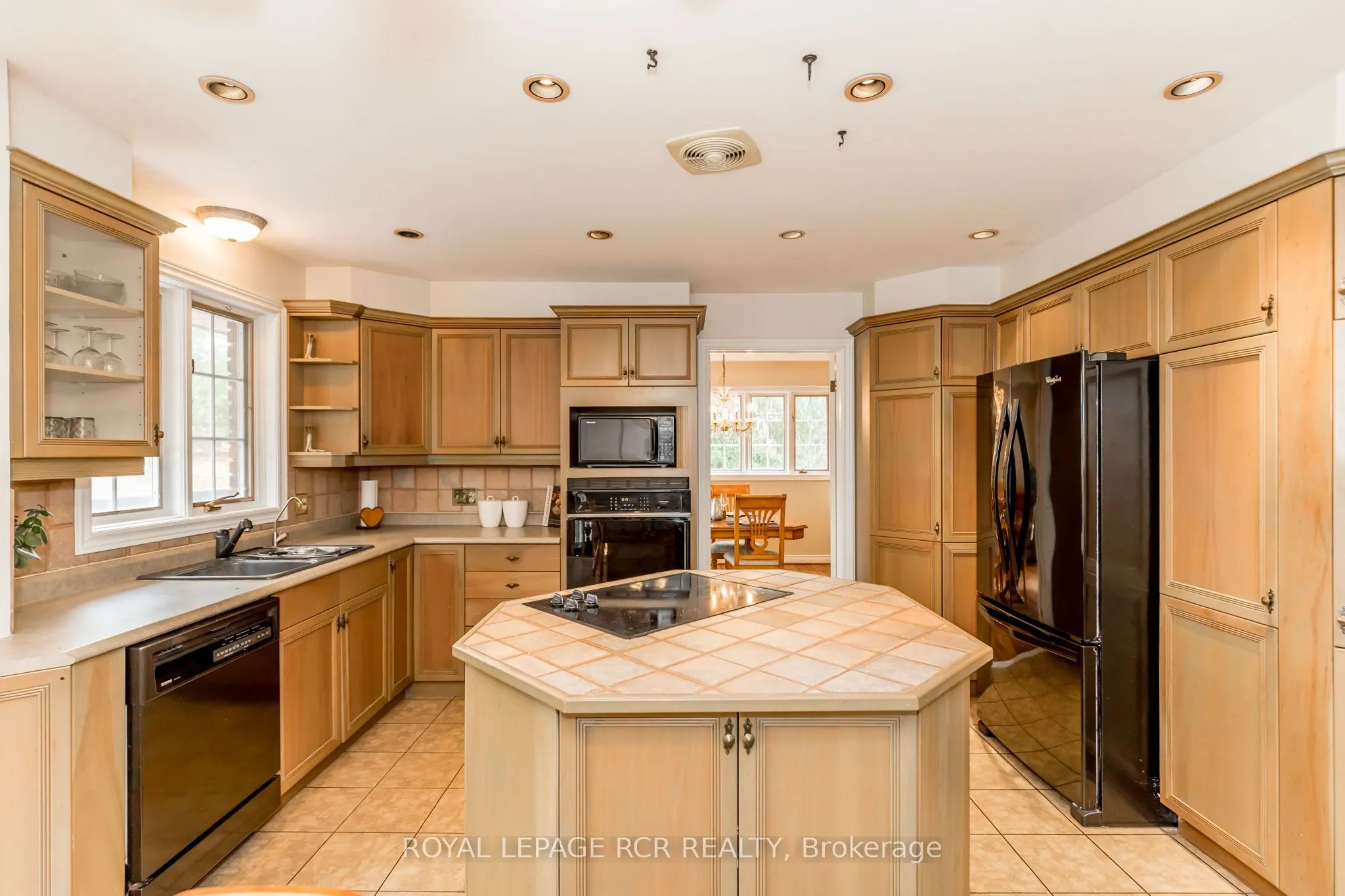 2100 Davis Drive W