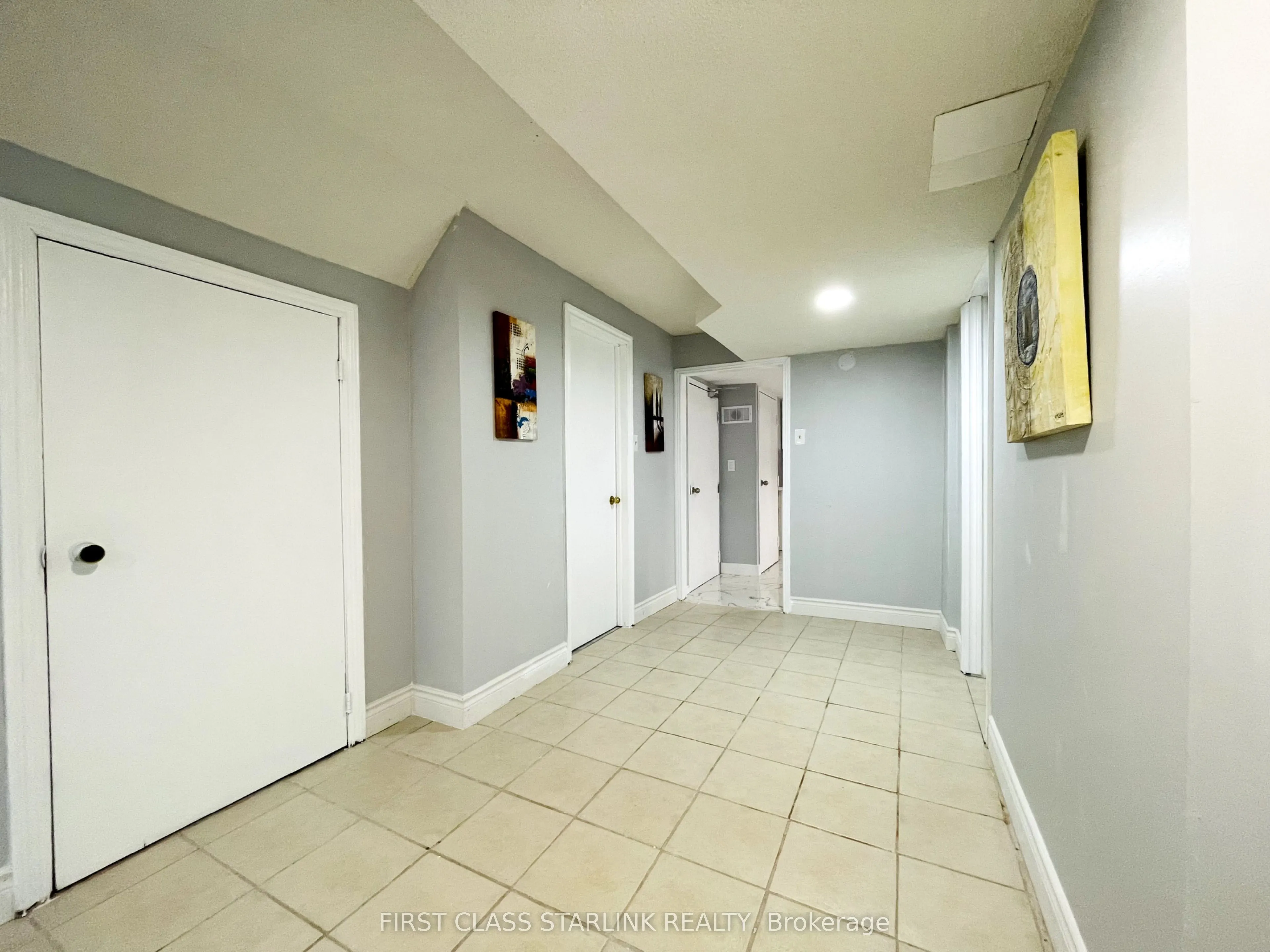 147 Adrianno Crescent, #Lower