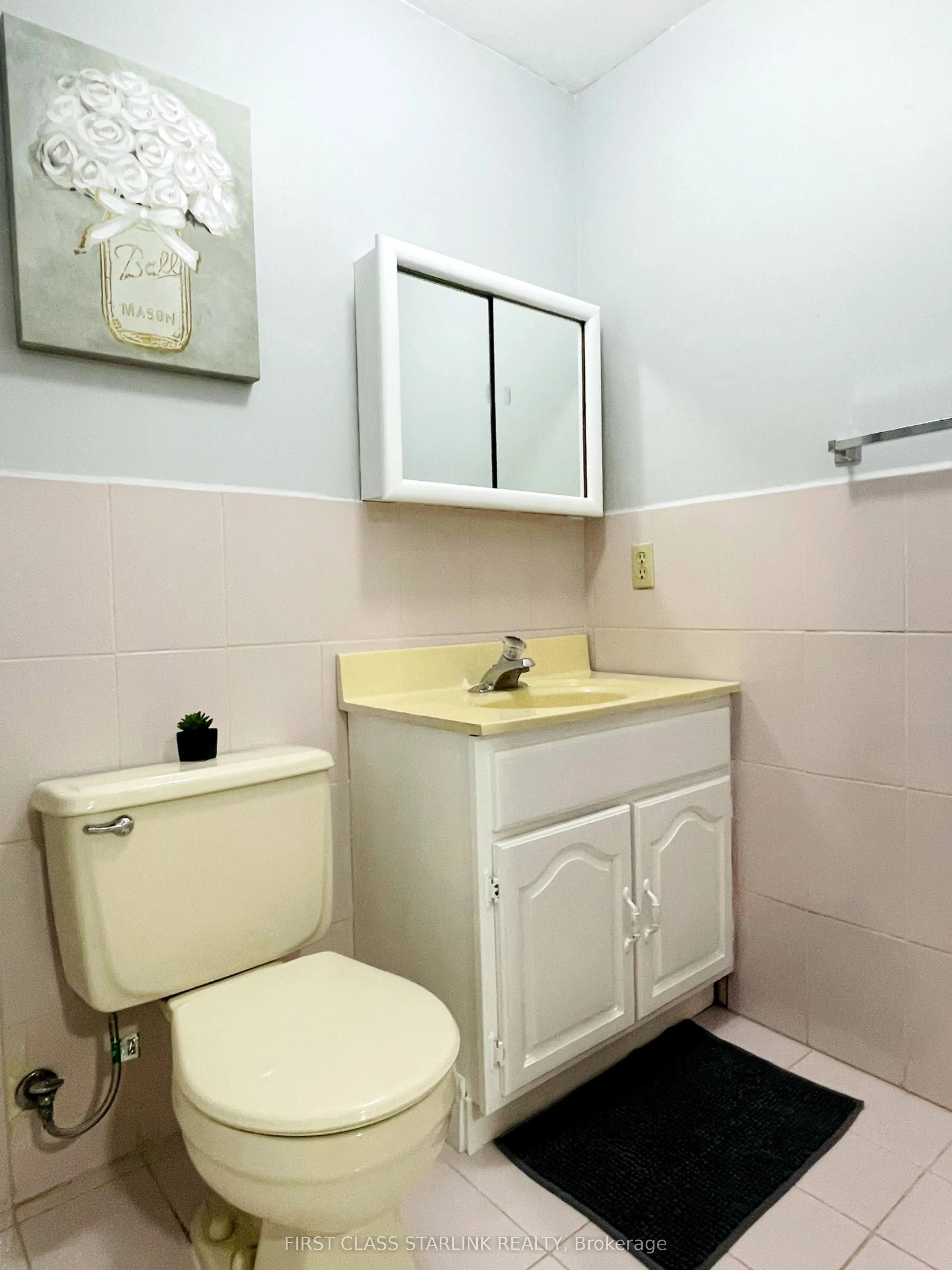 147 Adrianno Crescent, #Lower