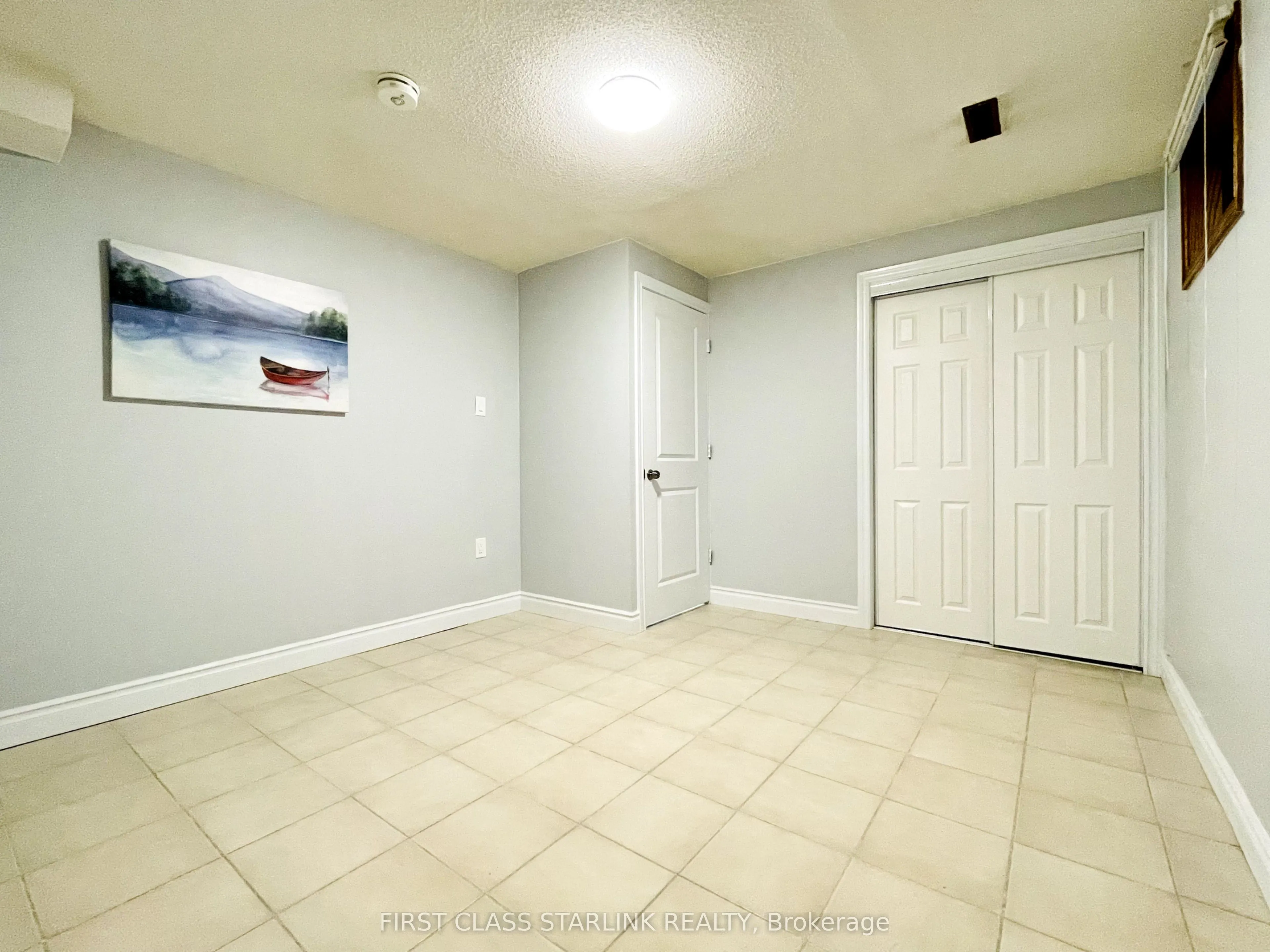 147 Adrianno Crescent, #Lower