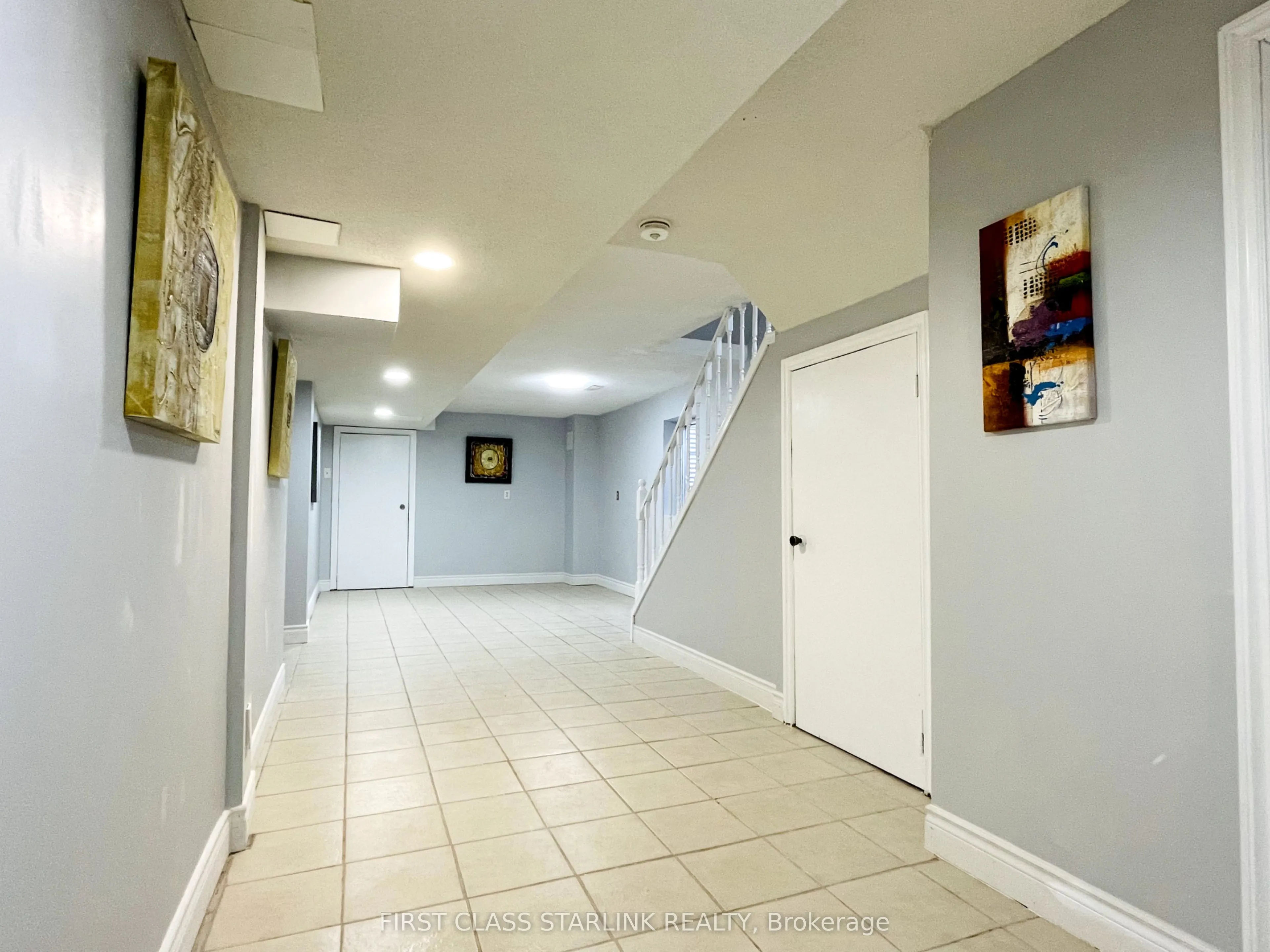 147 Adrianno Crescent, #Lower