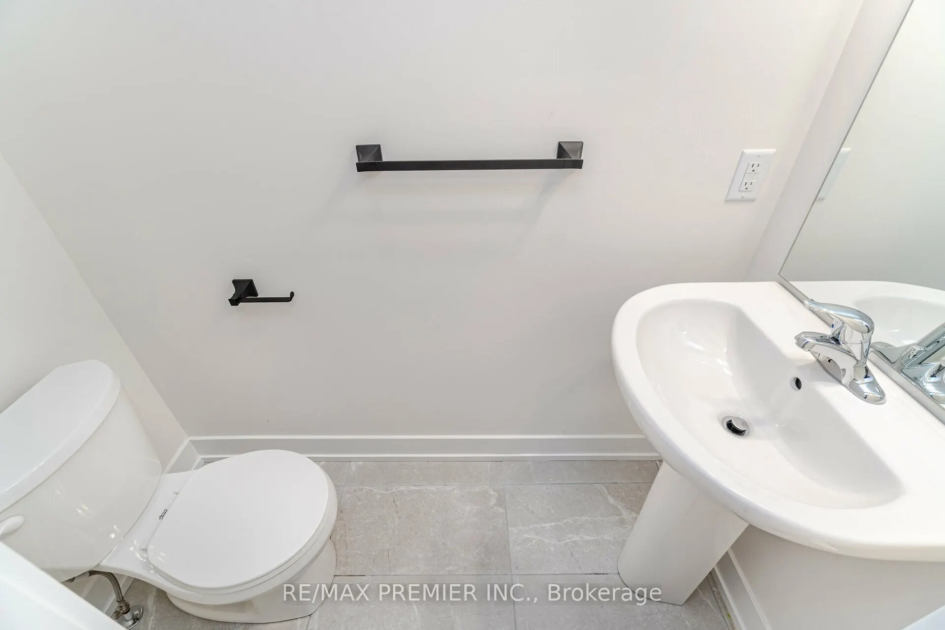 12860 Yonge Street, #2