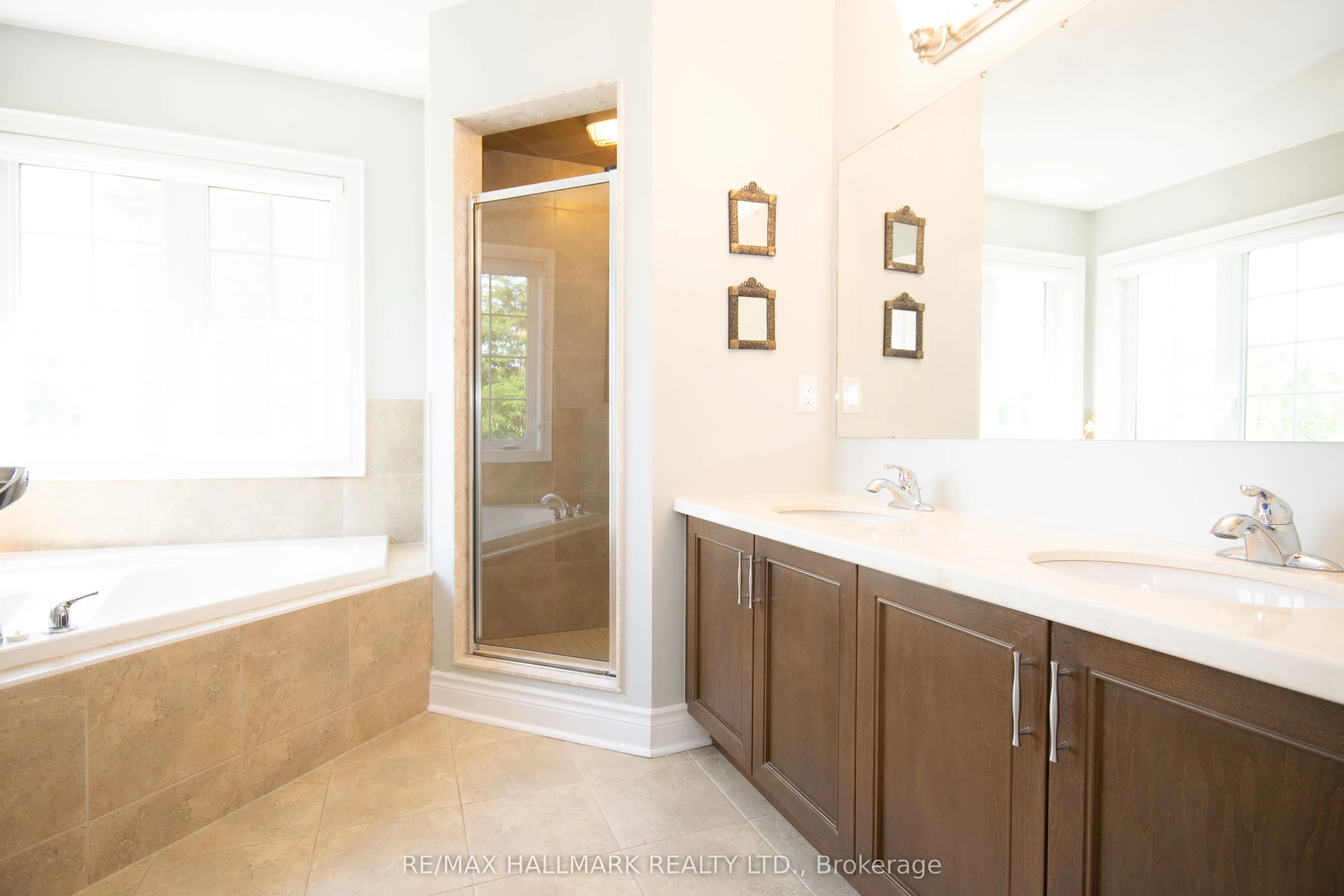 128 Wolf Creek Crescent