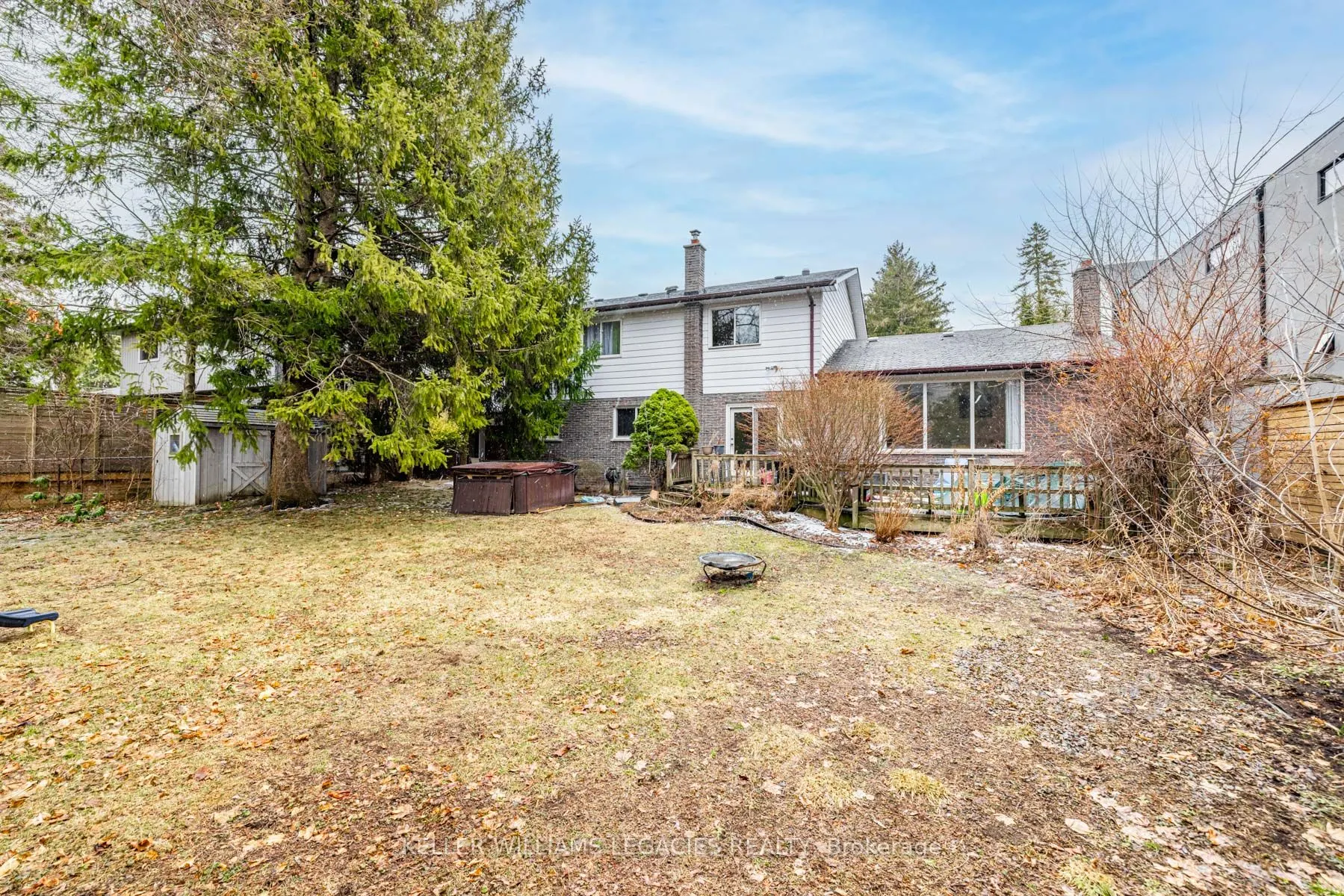 10 Hawthorne Lane