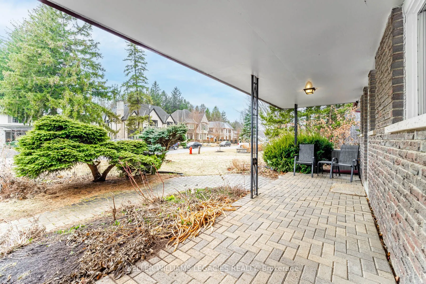 10 Hawthorne Lane