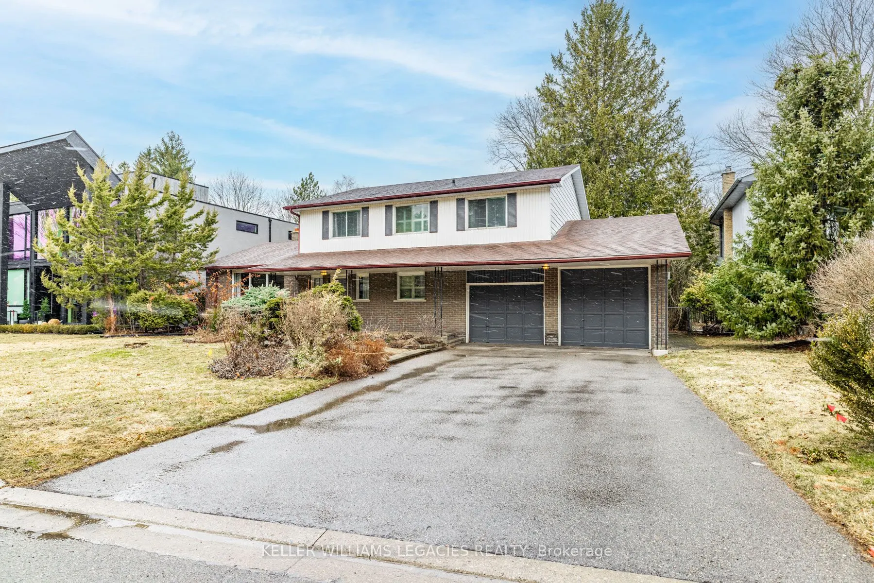 10 Hawthorne Lane
