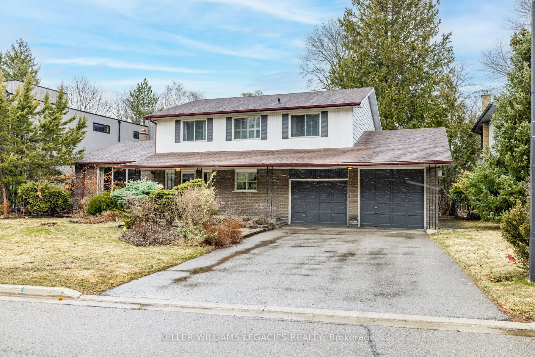 10 Hawthorne Lane