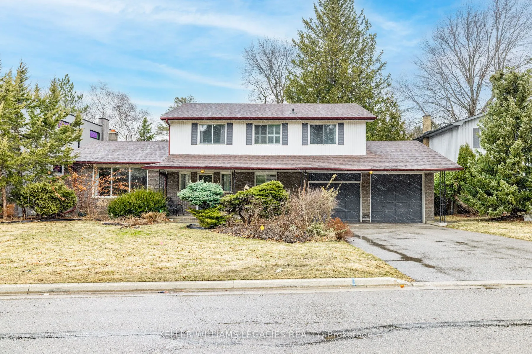 10 Hawthorne Lane