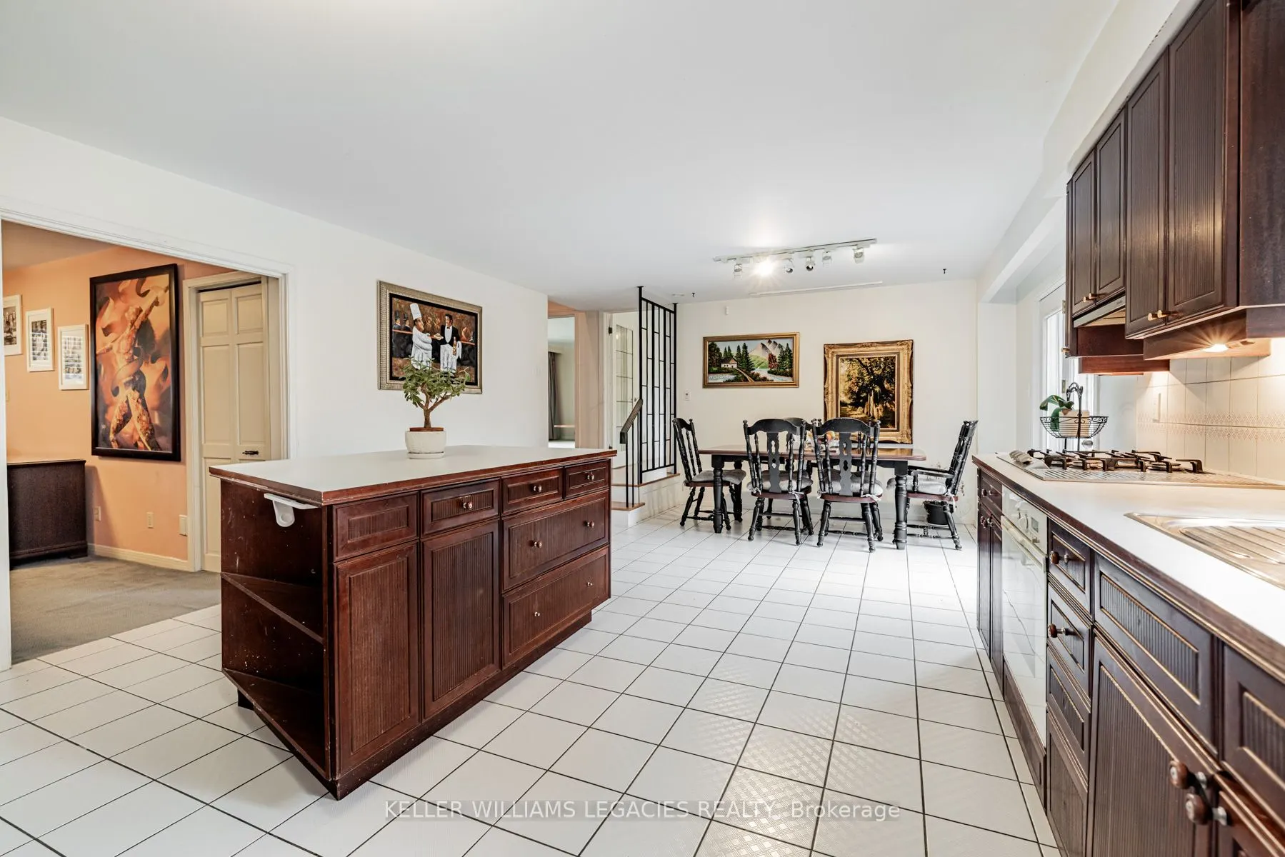 10 Hawthorne Lane