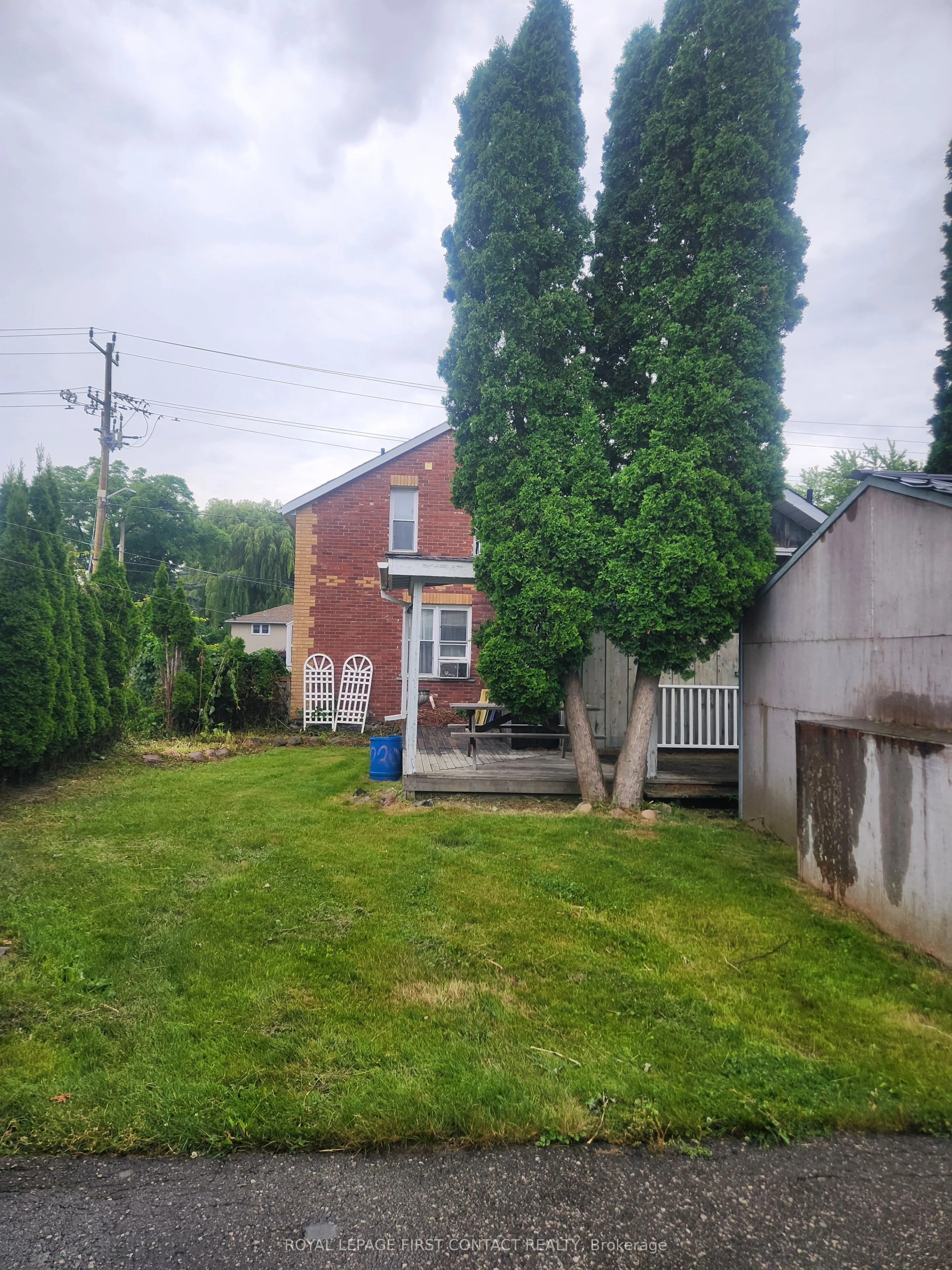 220 Barrie Street